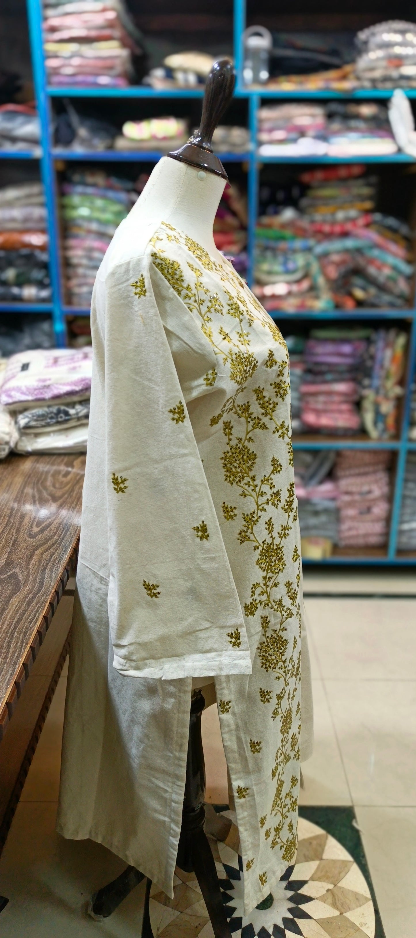 Karandi khaddar embroidered stiched 3 pc