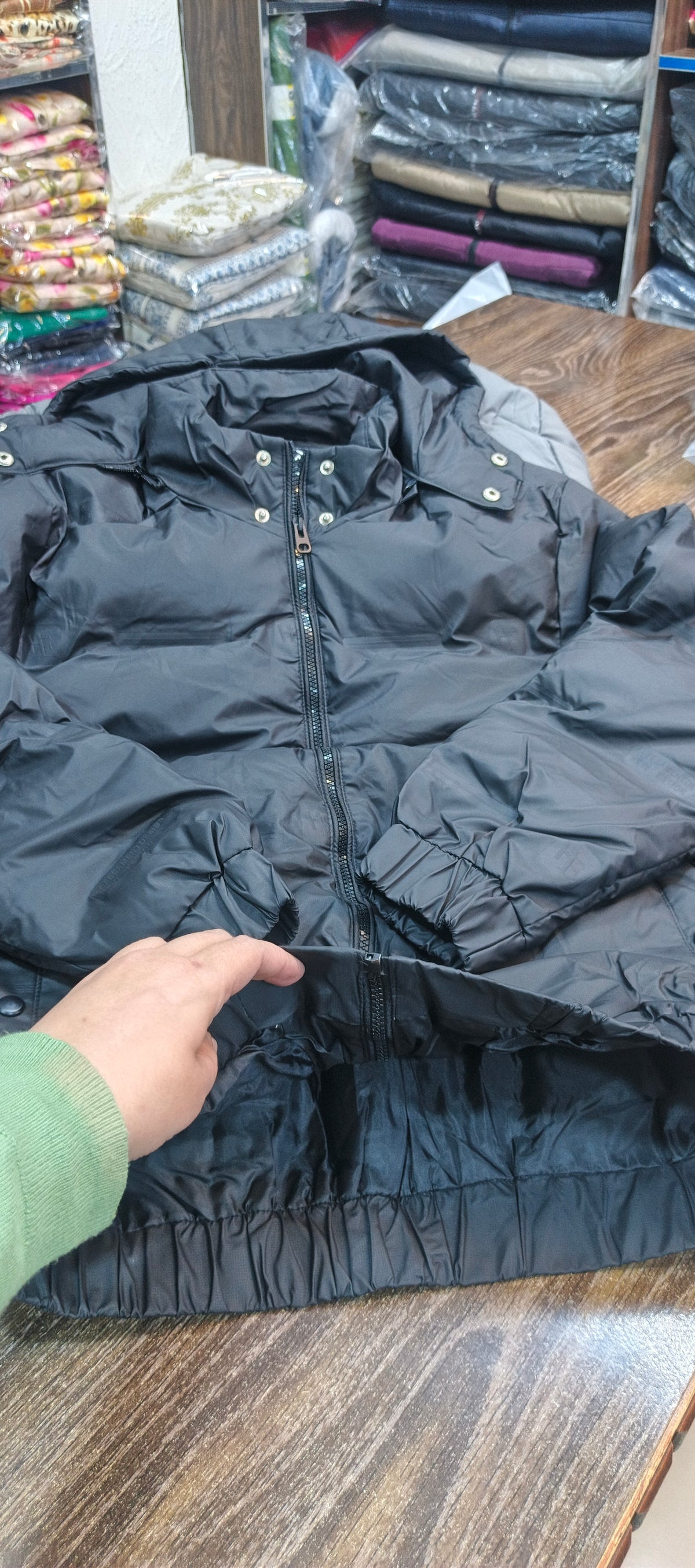 Puffer hooded jacket