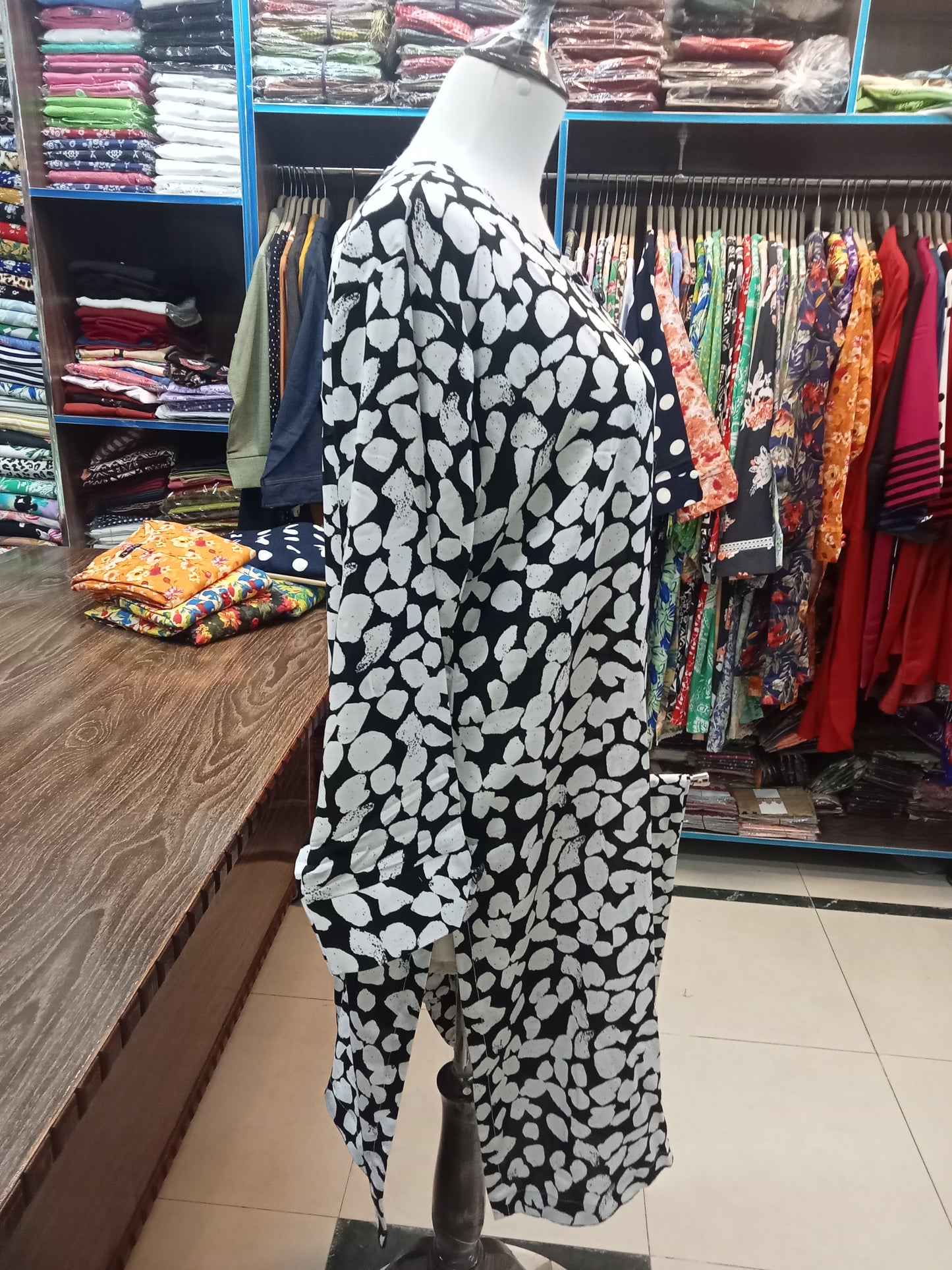 stitched -linen-shalwar-qameez - AMBREEN CLOTHING