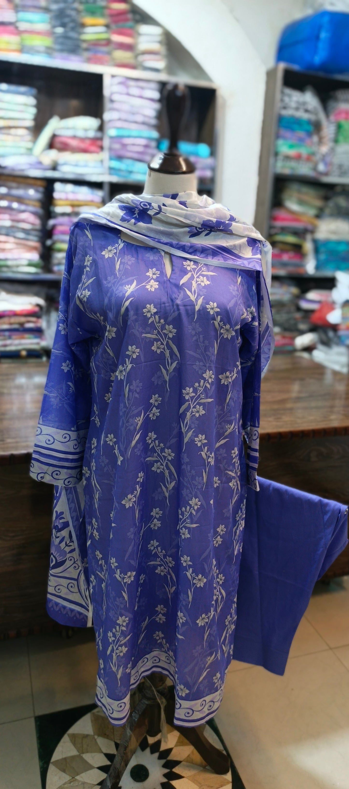 Safina premium lawn farshi shalwar 3 pc
