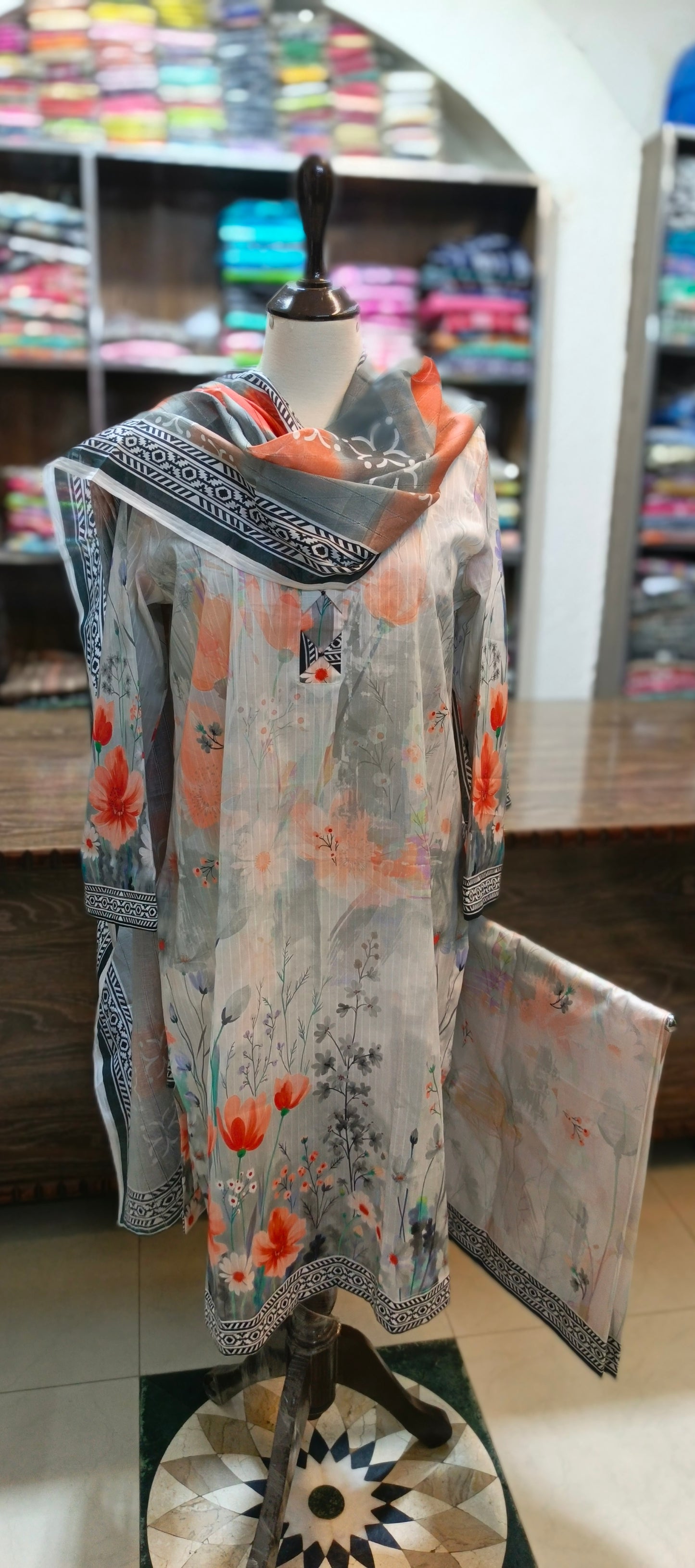 Co ord set 3 pc pure lawn