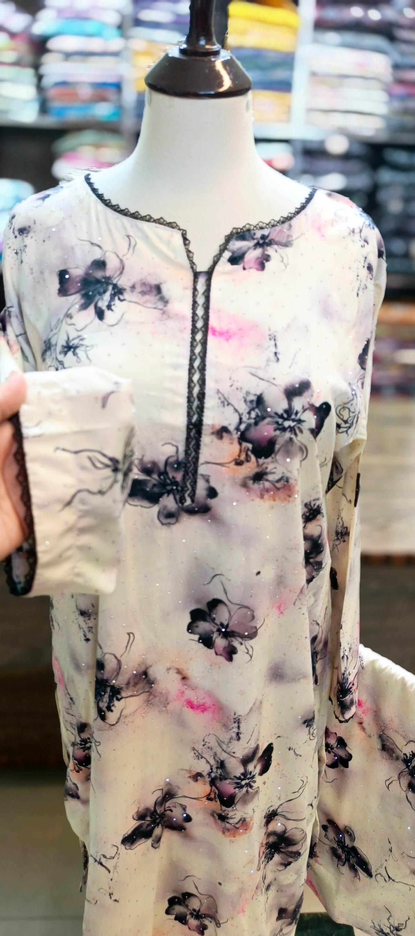 Mukesh linen shalwar kameez