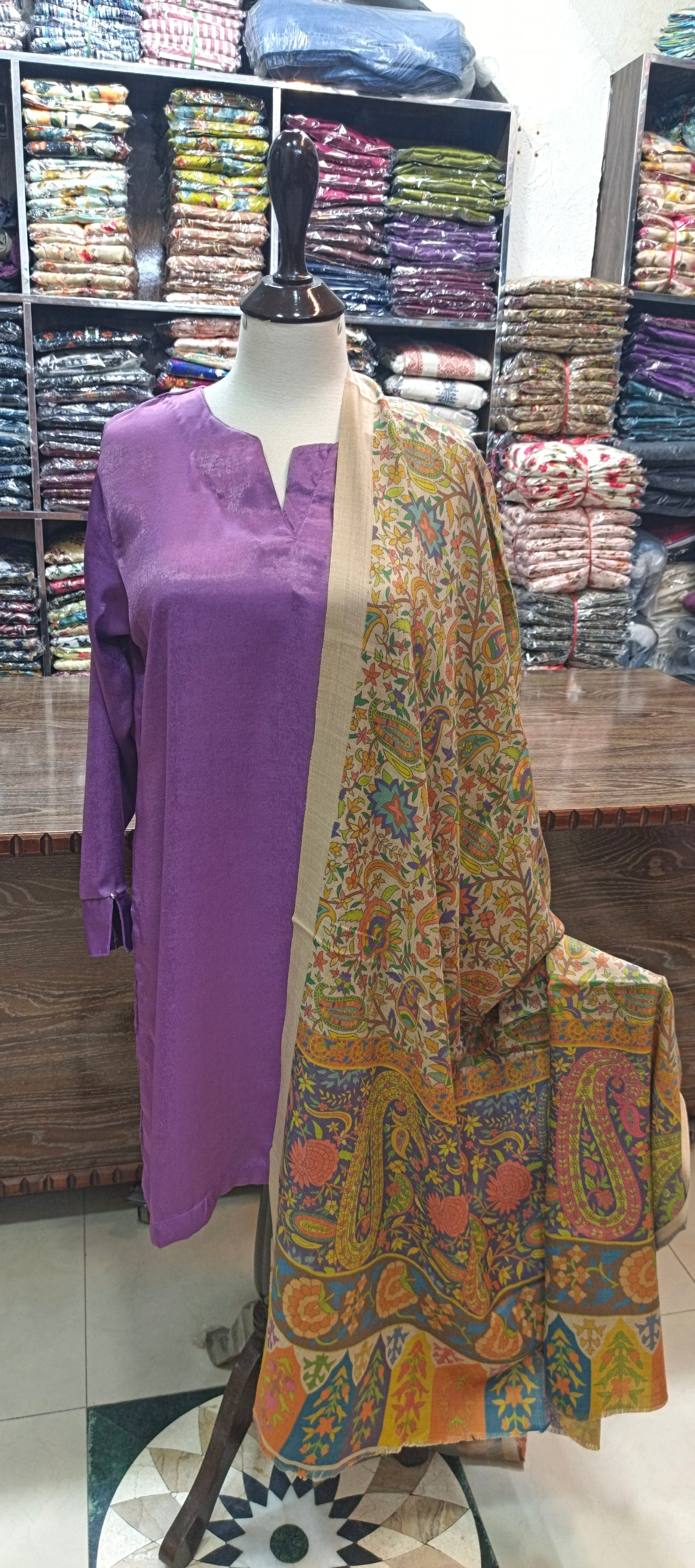 Pashmina woollen qalamkar shawls