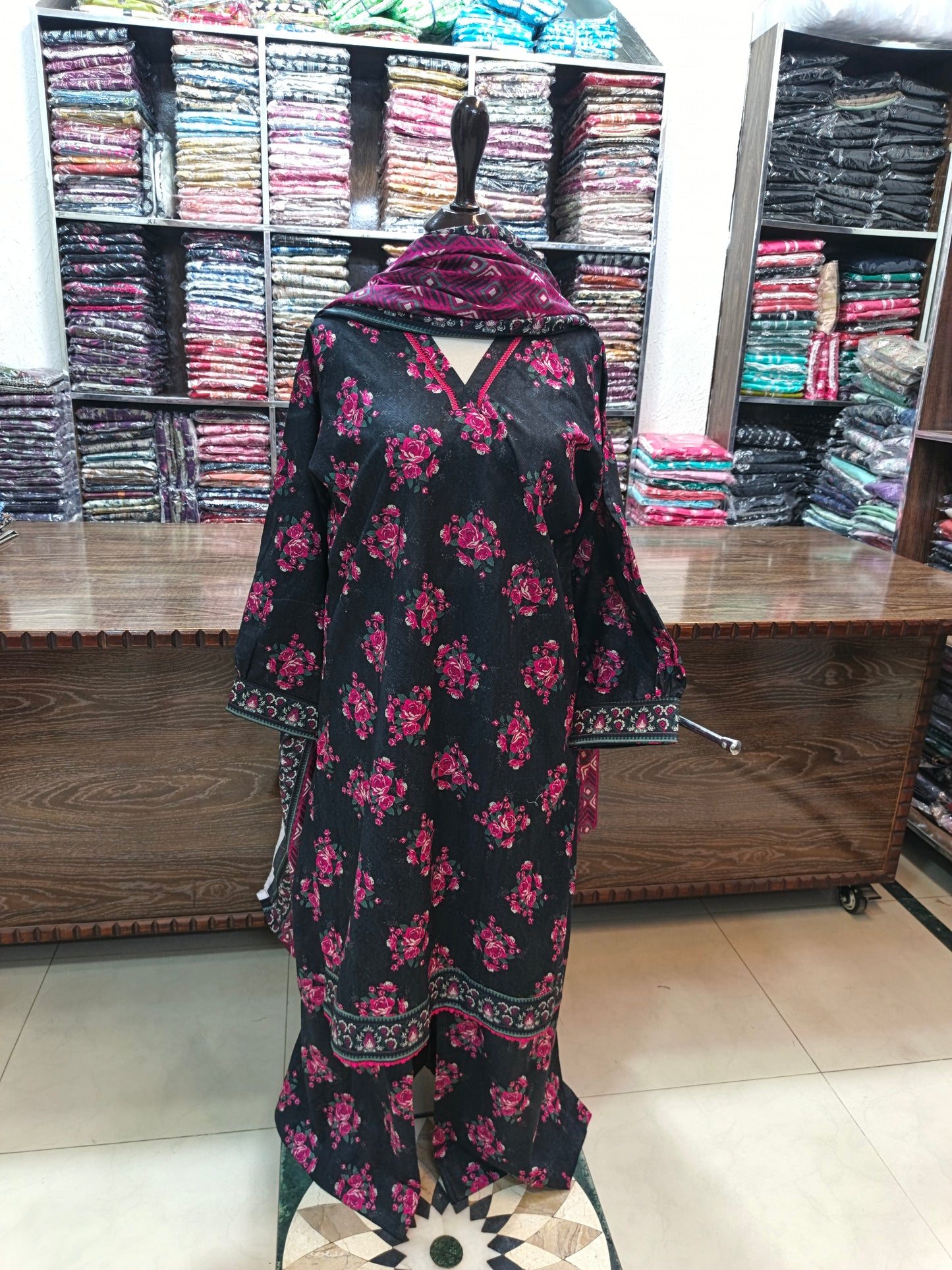 Binsaeed premium lawn stiched 2 pc blkplazo