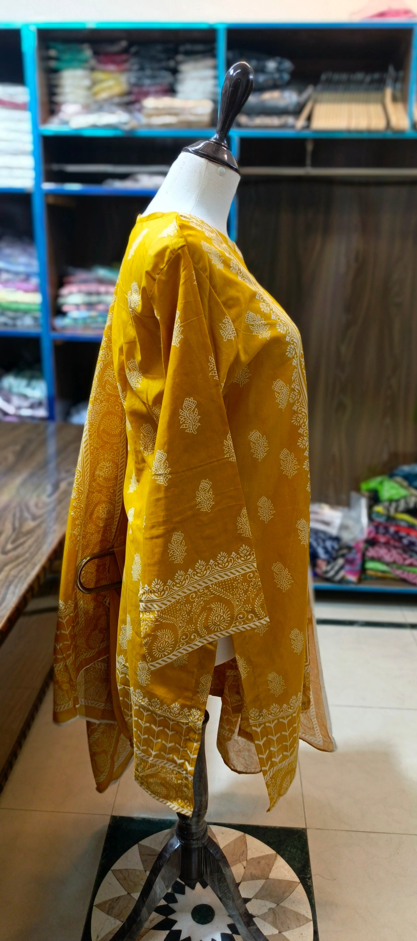 Safina premium lawn farshi shalwar 3 pc