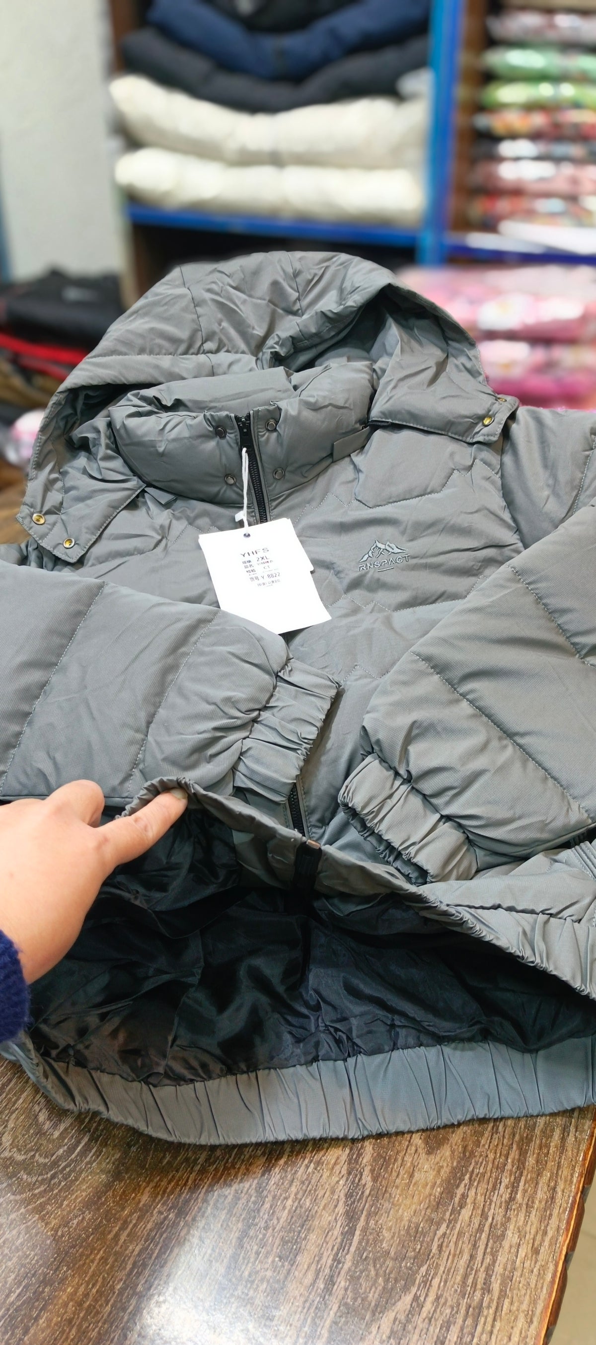 Puffer hooded jacket