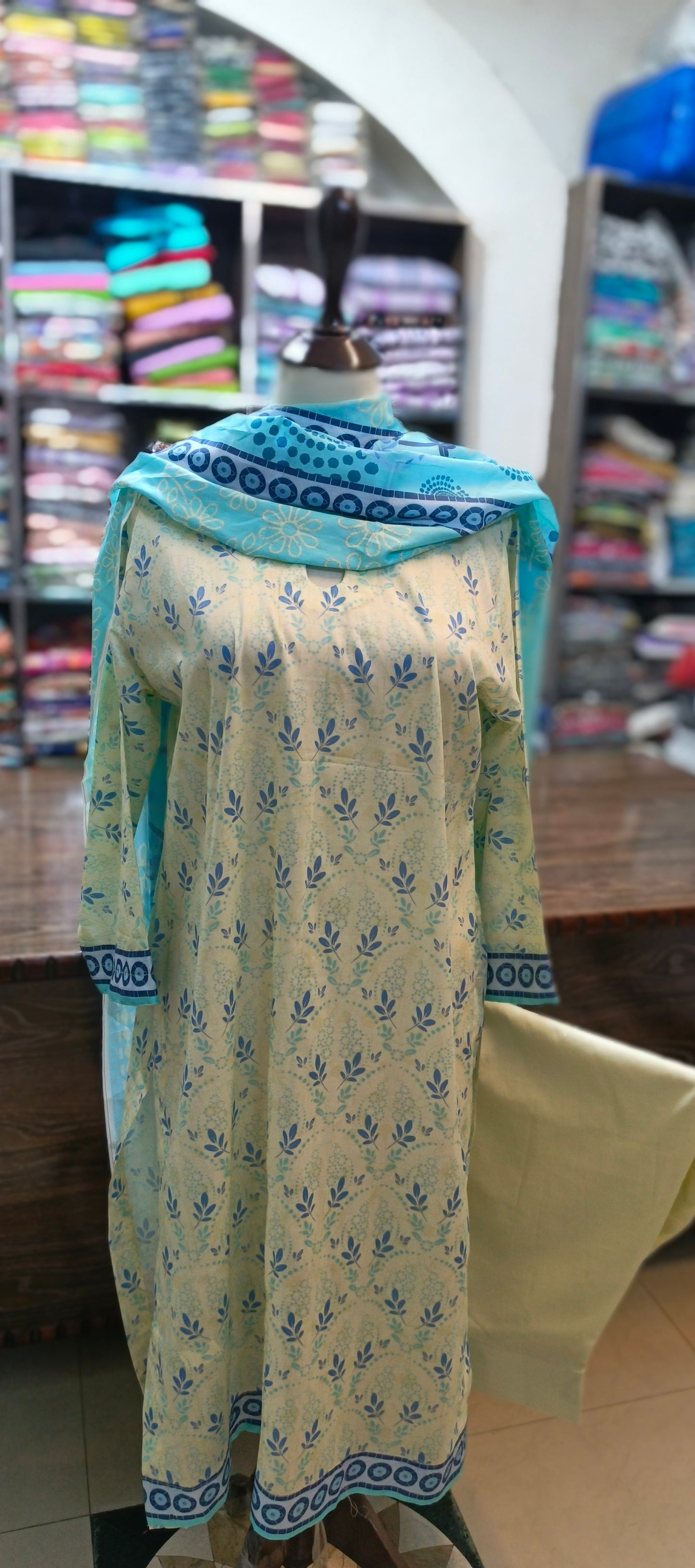 Safina premium lawn farshi shalwar 3 pc