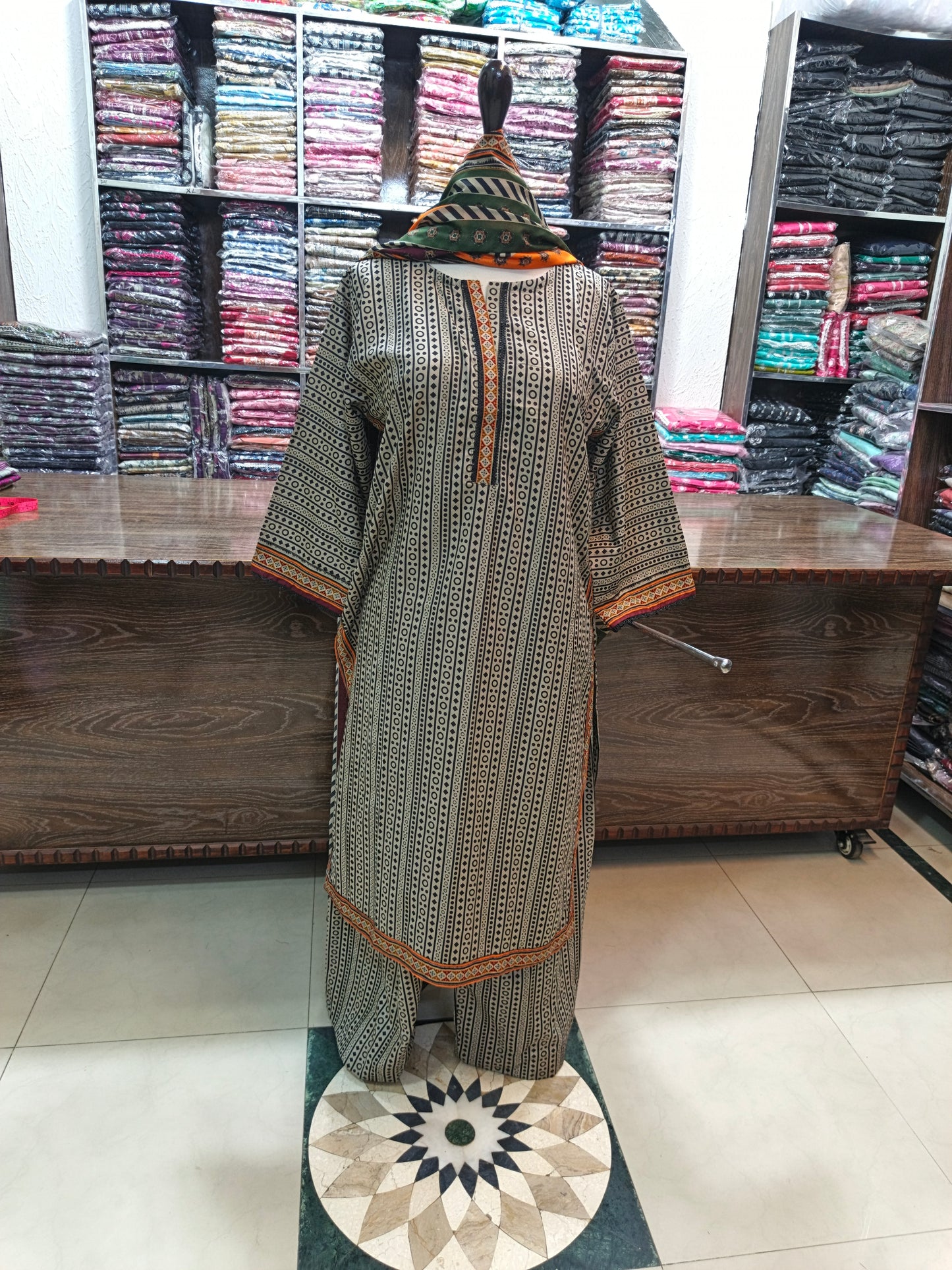 Binsaeed premium lawn stiched shirt trouser 3pc mrnchk