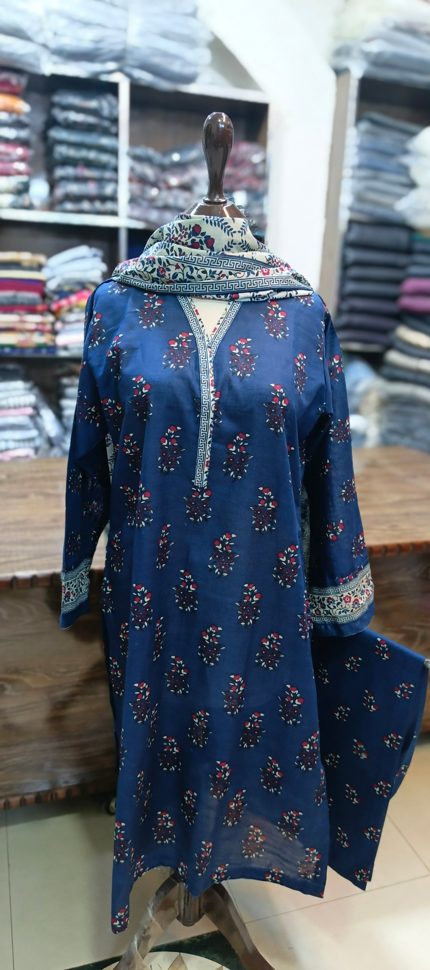 Safina khaddar stiched 3 pc