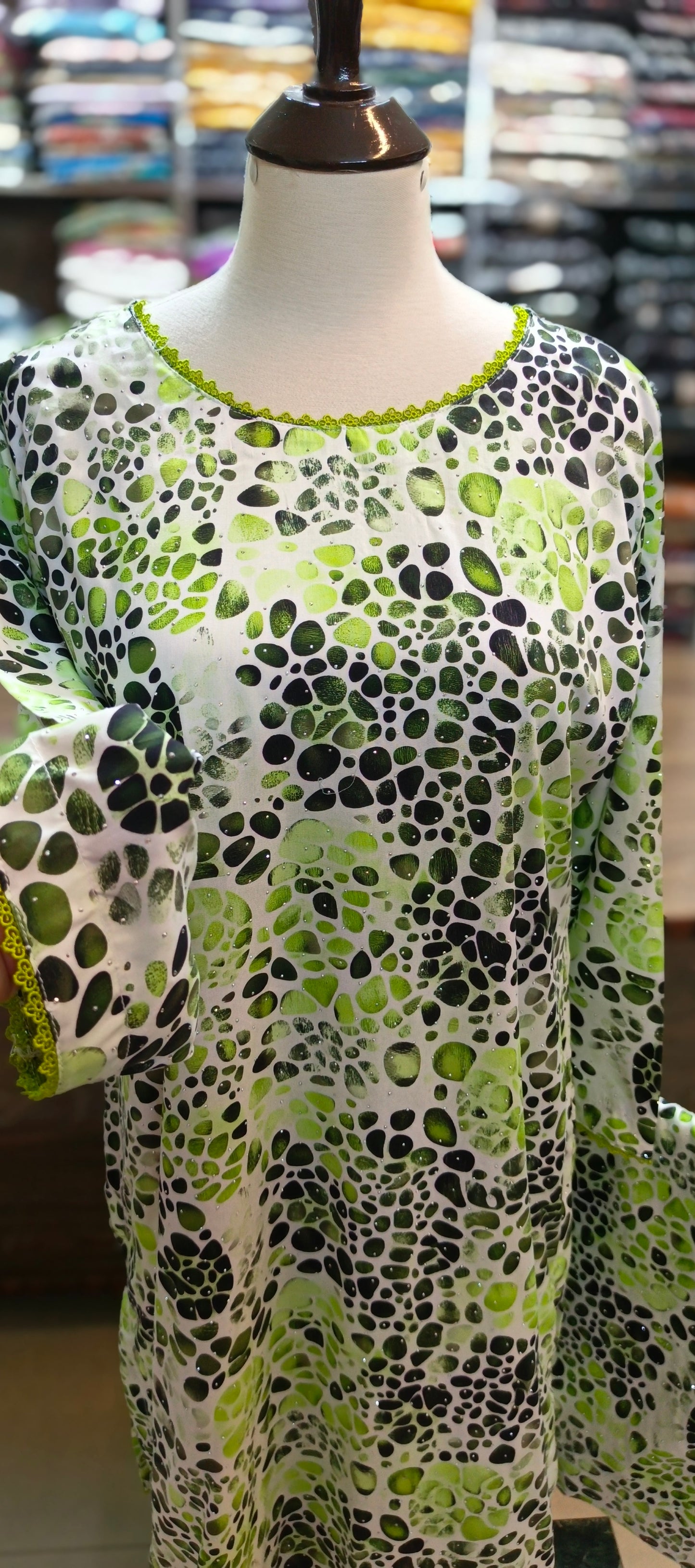 Mukesh linen shalwar kameez
