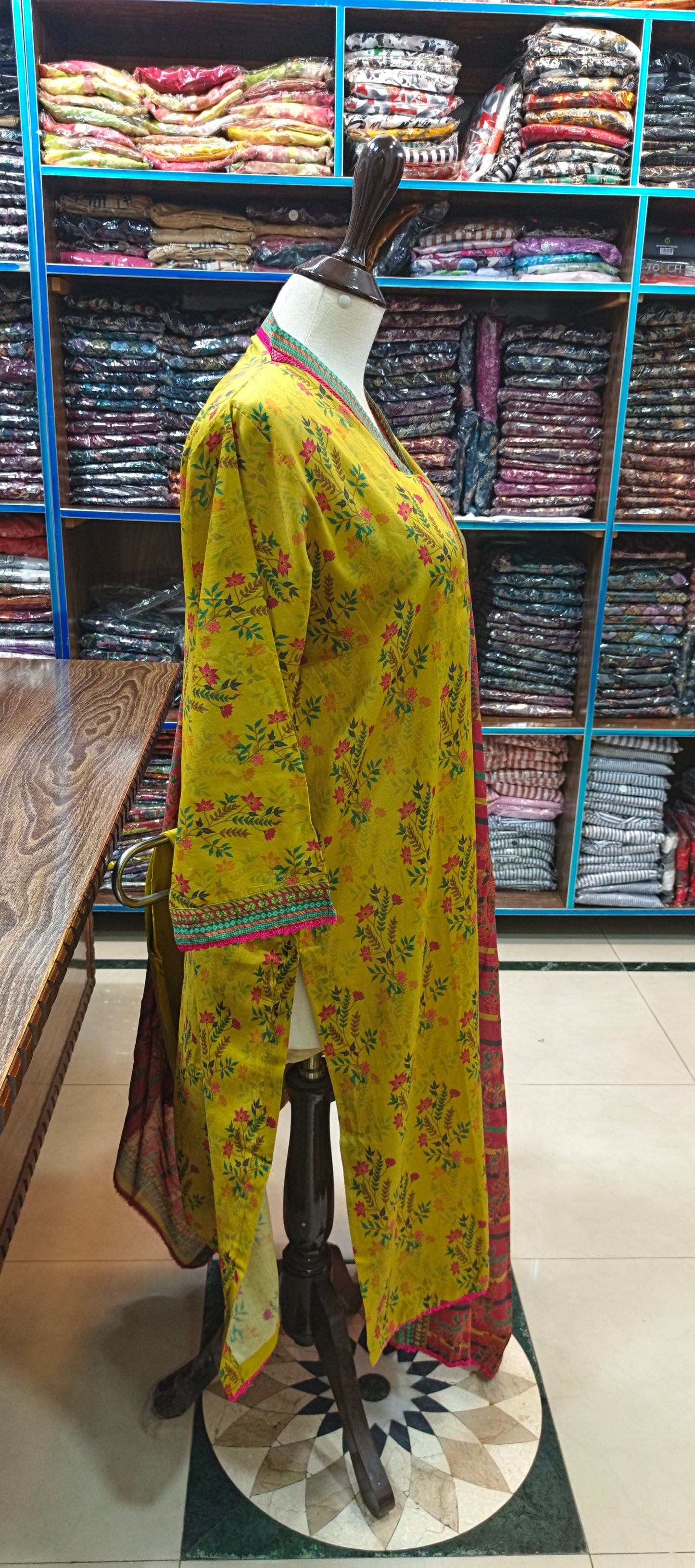 Safina premium lawn stiched shalwar kameez dhni 2