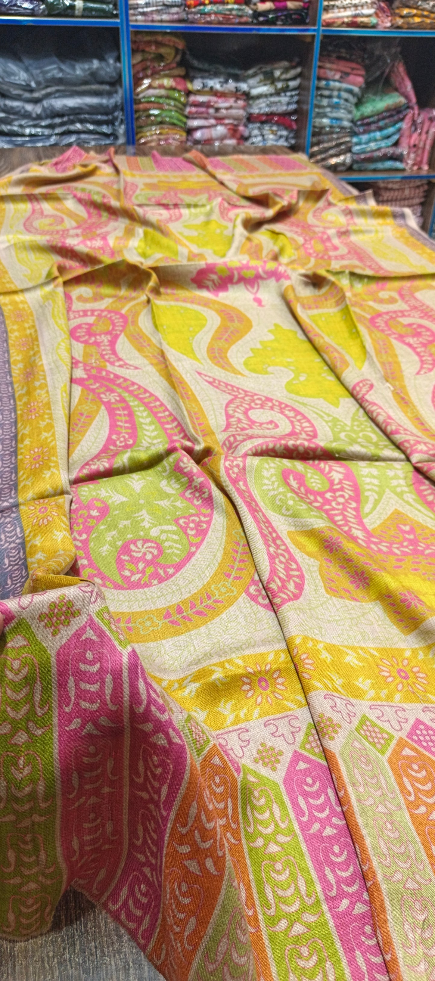 Pashmina woollen qalamkar shawls lt