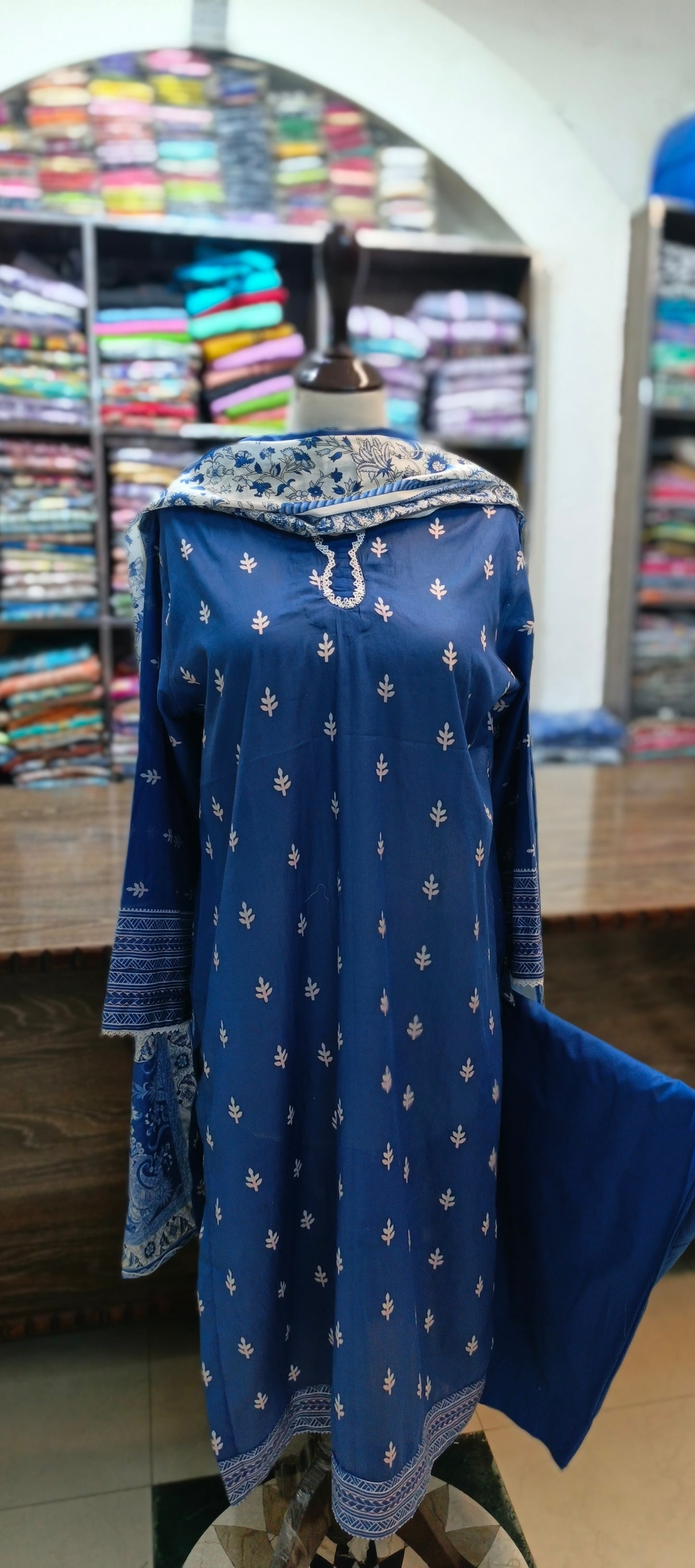 Safina premium lawn farshi shalwar 3 pc