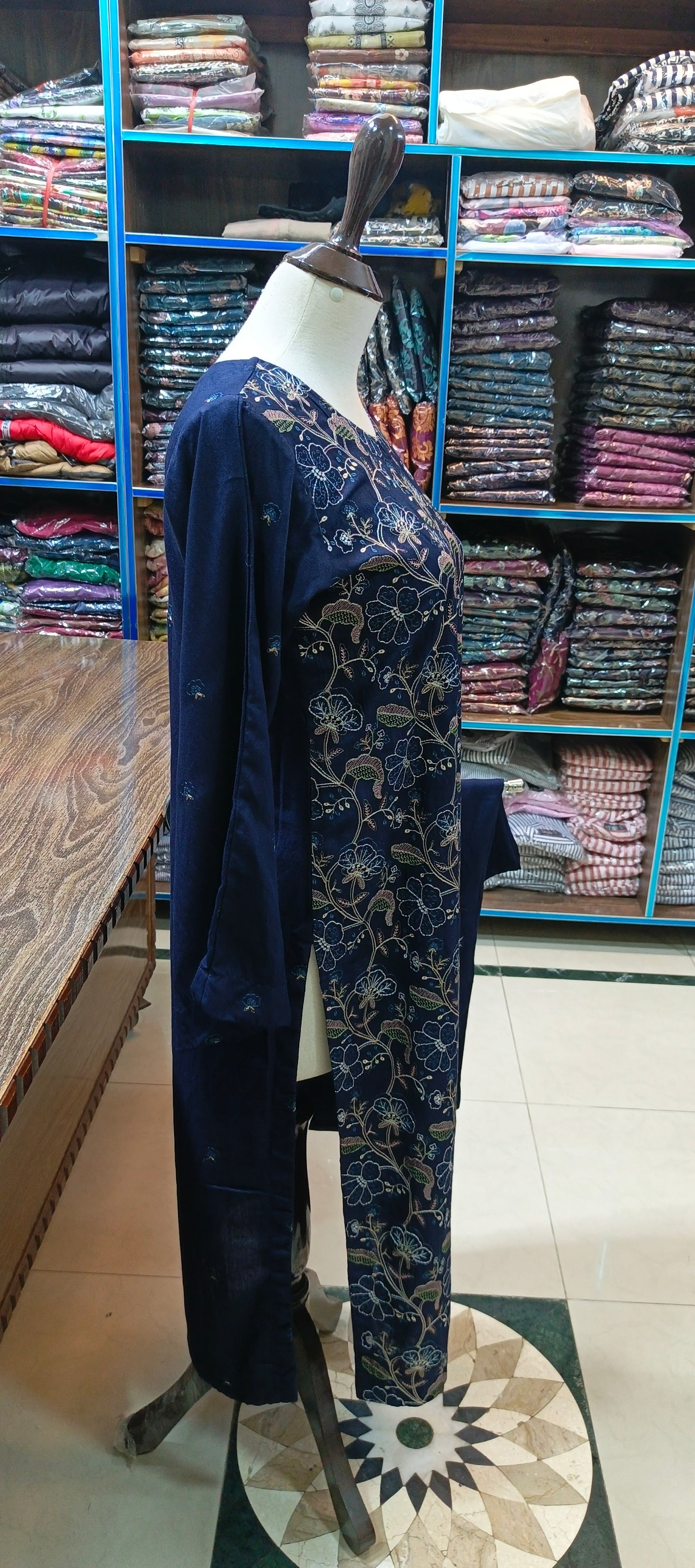 Karandi mid summer embroidered stiched 2 pv nvyw