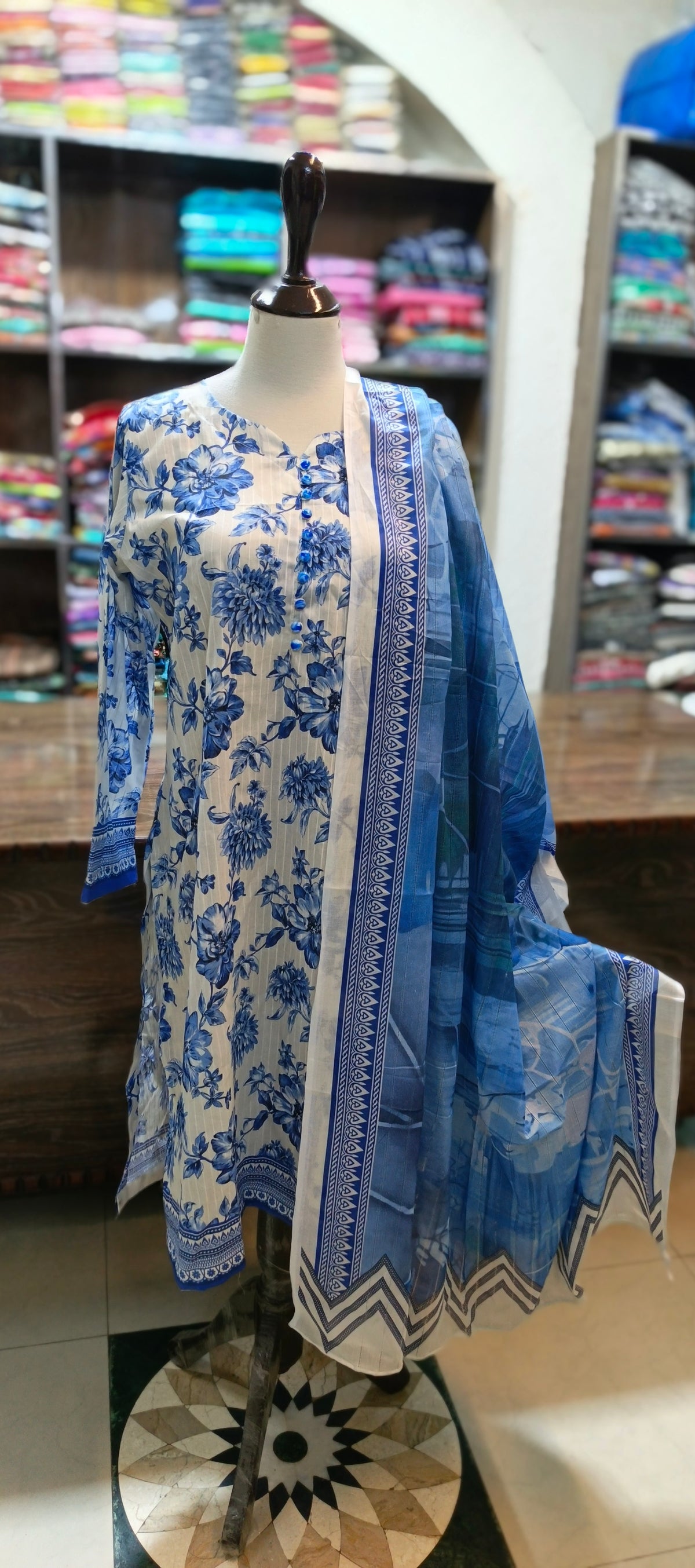 Co ord set 3 pc pure lawn