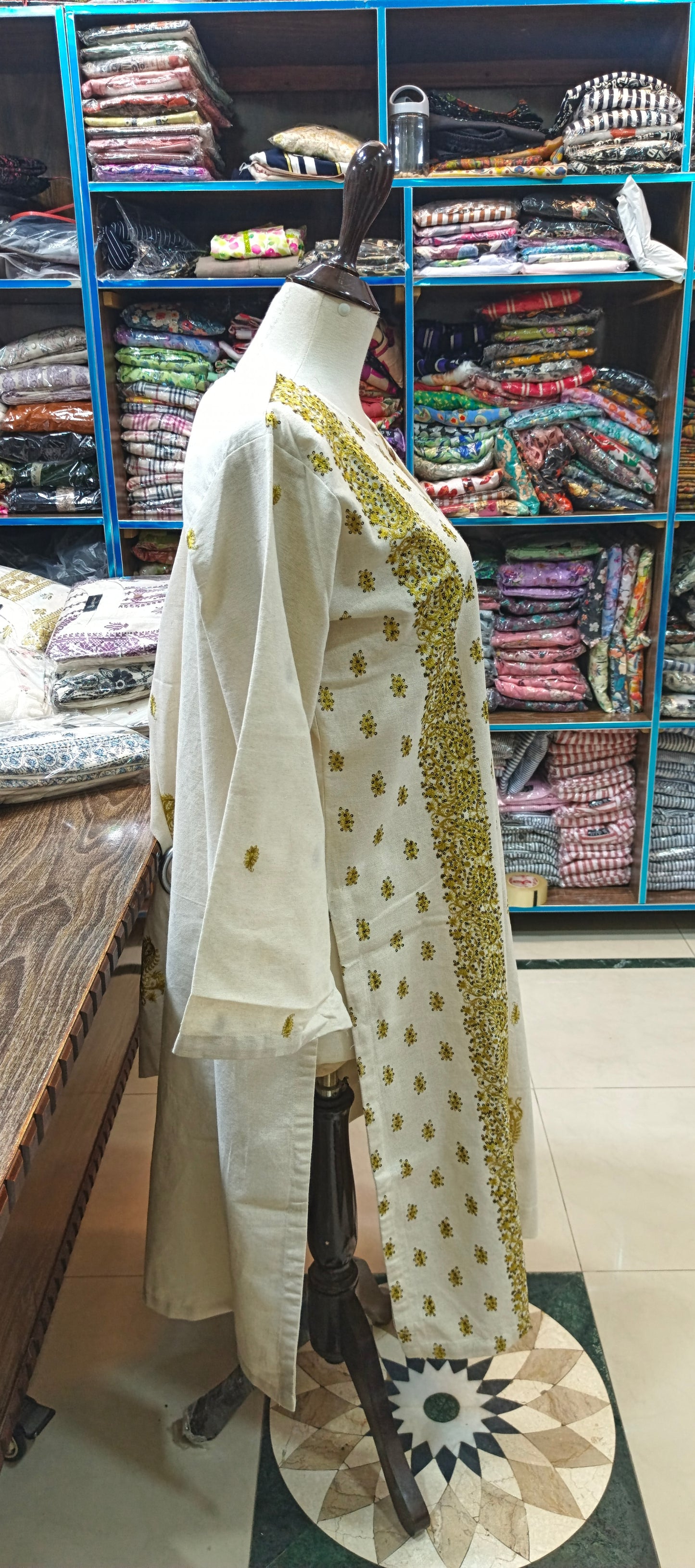 Karandi khaddar embroidered stiched 3 pc