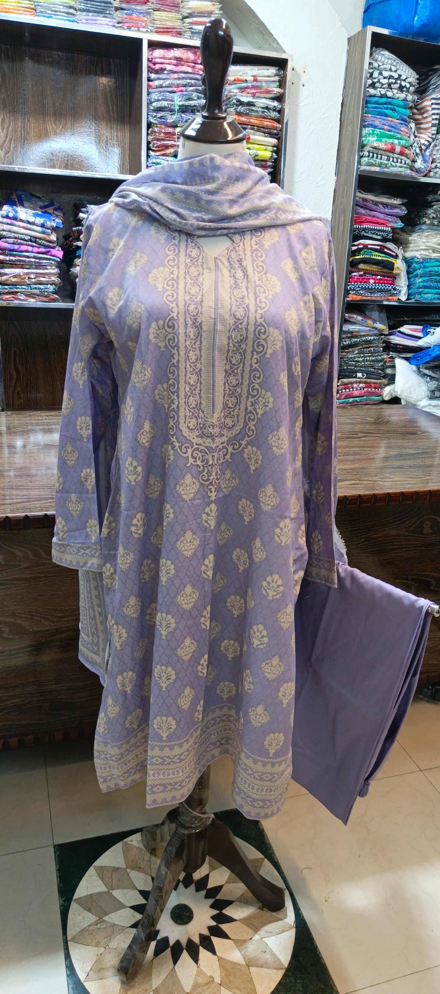 Safina premium lawn farshi shalwar 3 pc