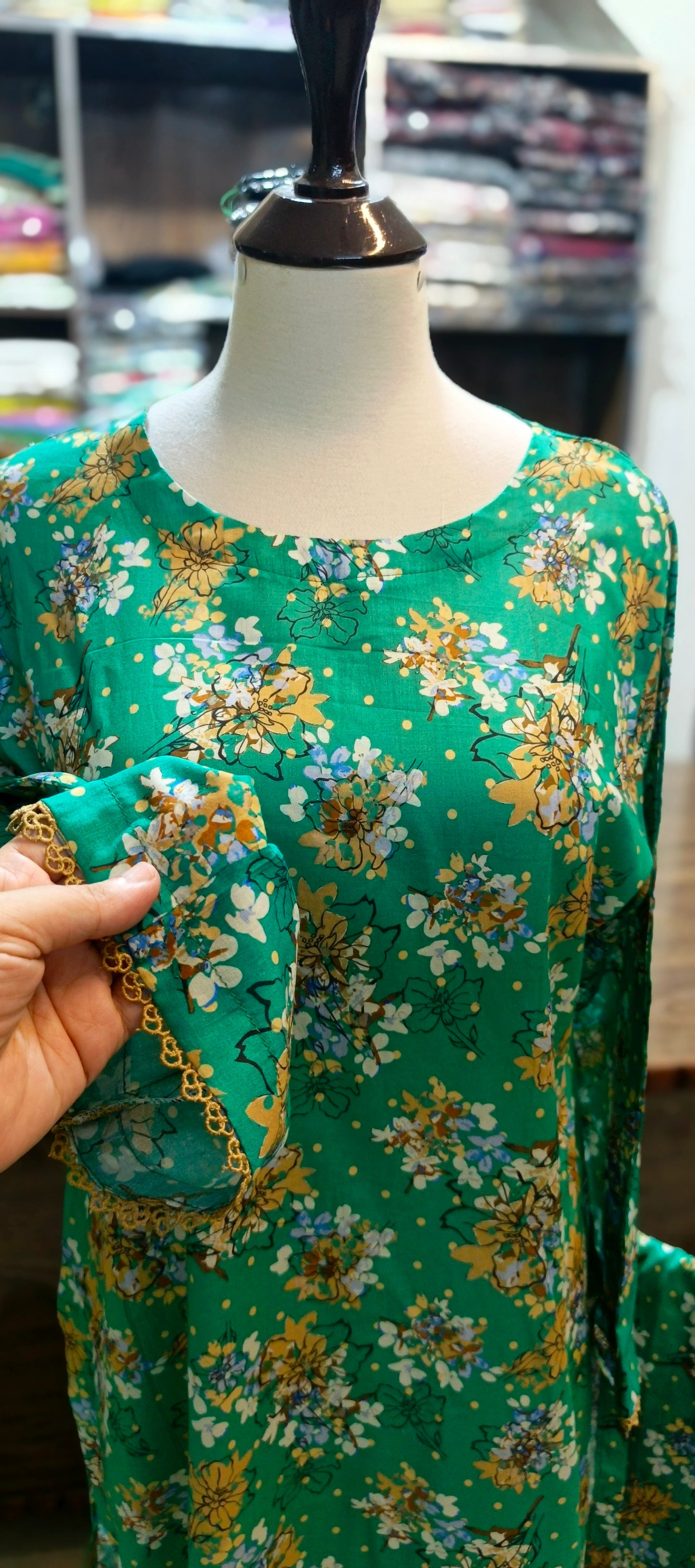 Shalwar kameez pure lawn 2 pc