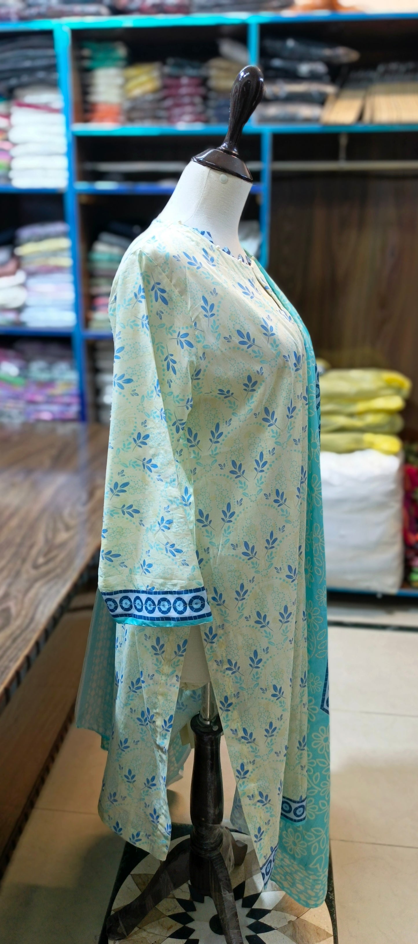 Safina premium lawn farshi shalwar 3 pc