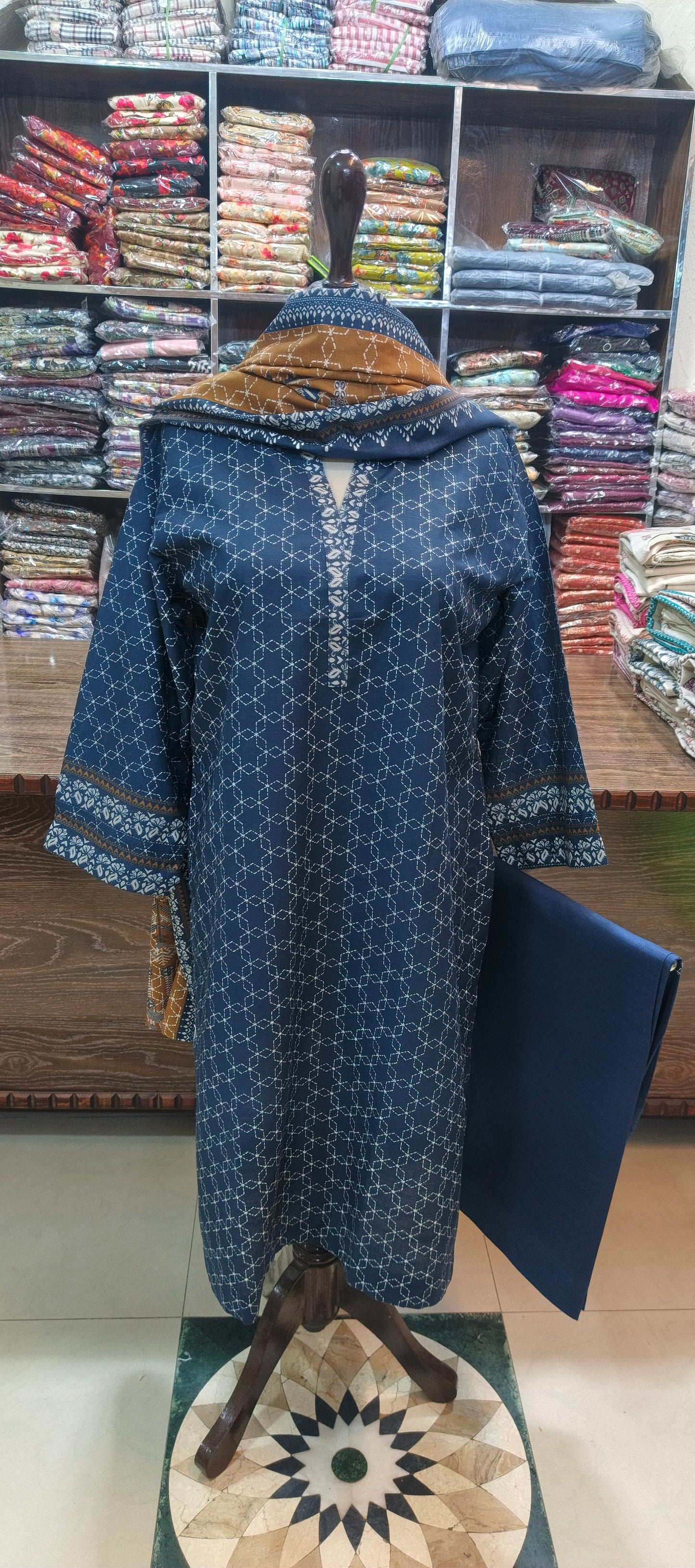 Safina khaddar shalwar kameez 3 pc
