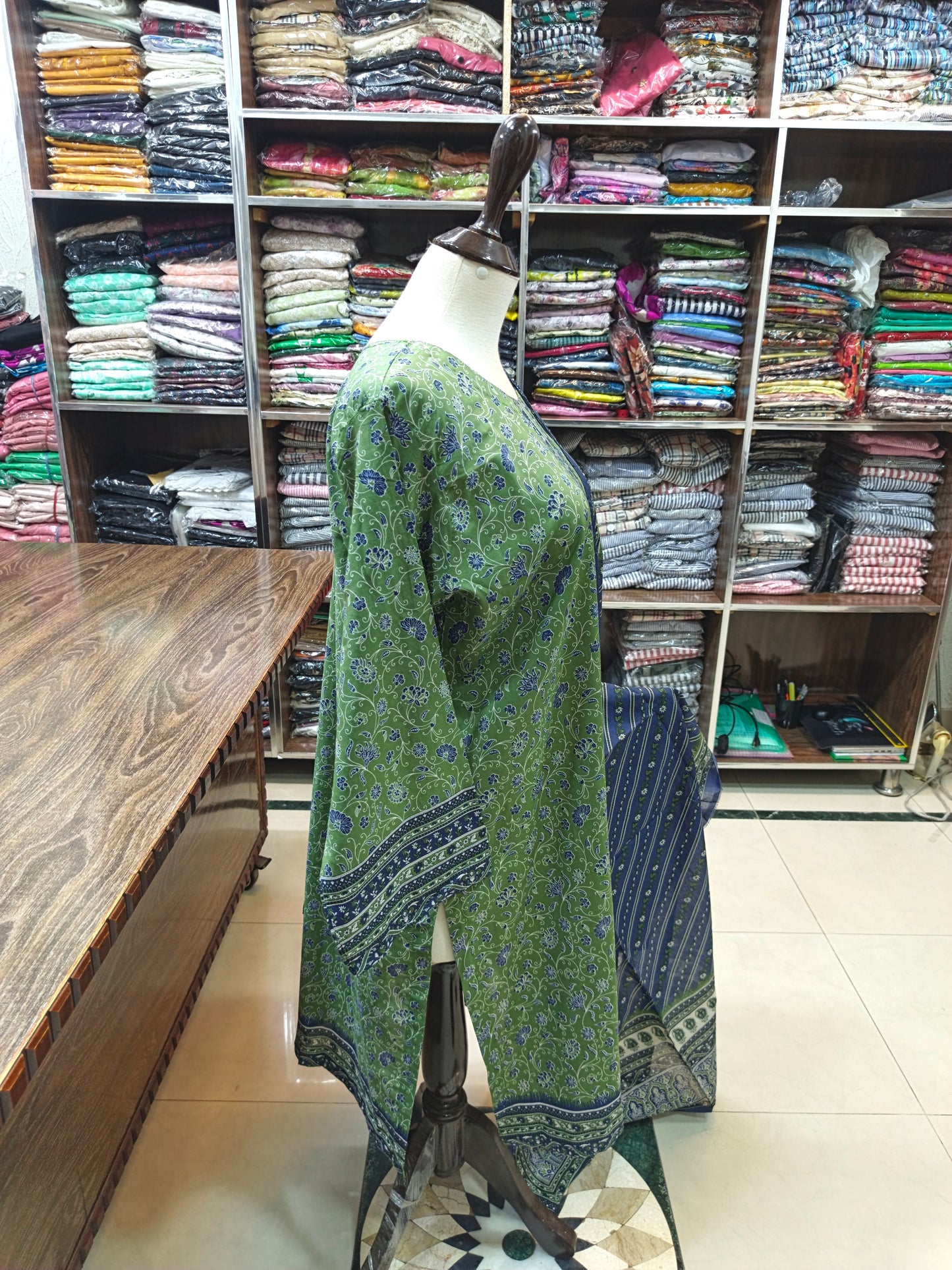 Binsaeed premium lawn stiched shalwar kameez 3pc grnblue