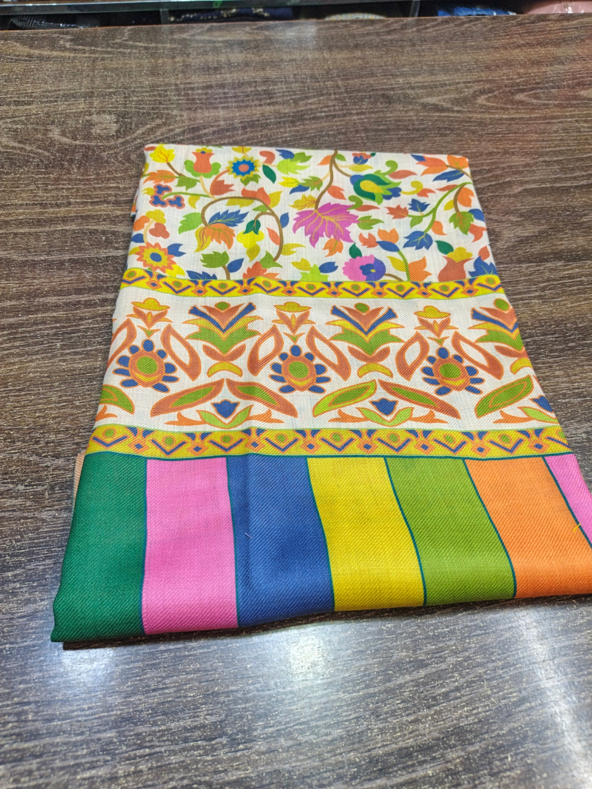 Pashmina woolen qalamkar shawls pnkrst