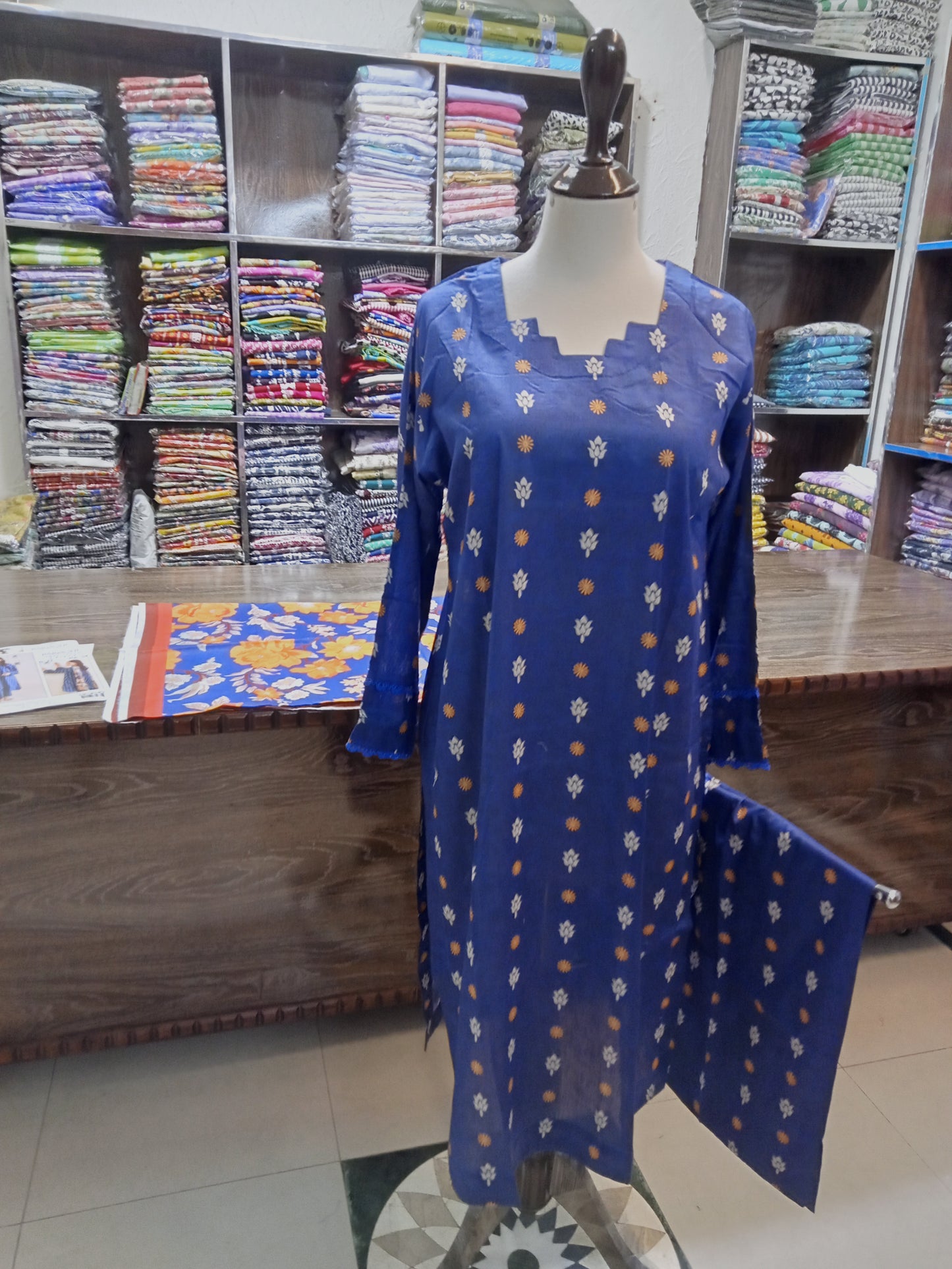 Baroque lawn stitched 3 PC