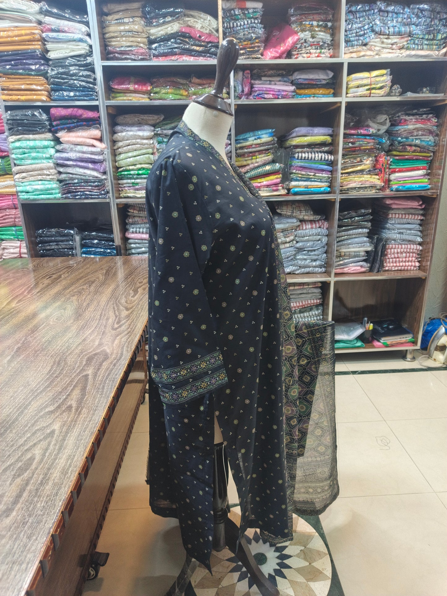 Binsaeed premium lawn stiched shalwar kameez 3pc blkdot