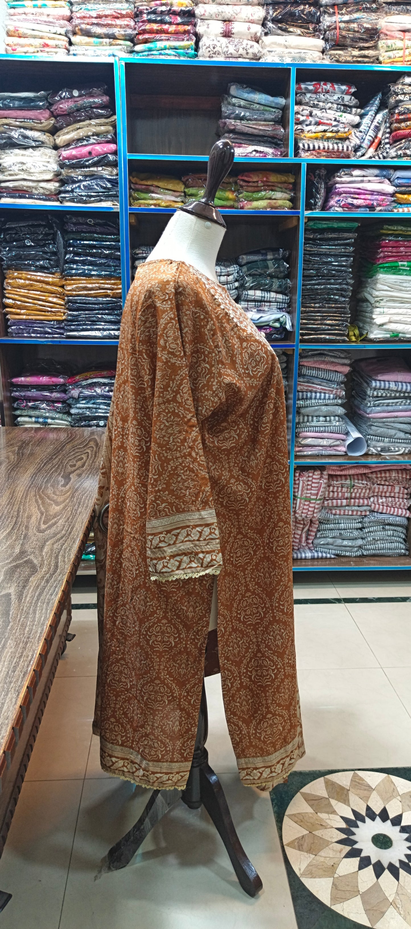 HZ embroidered premium lawn stiched shirt trouser 3 pc mst