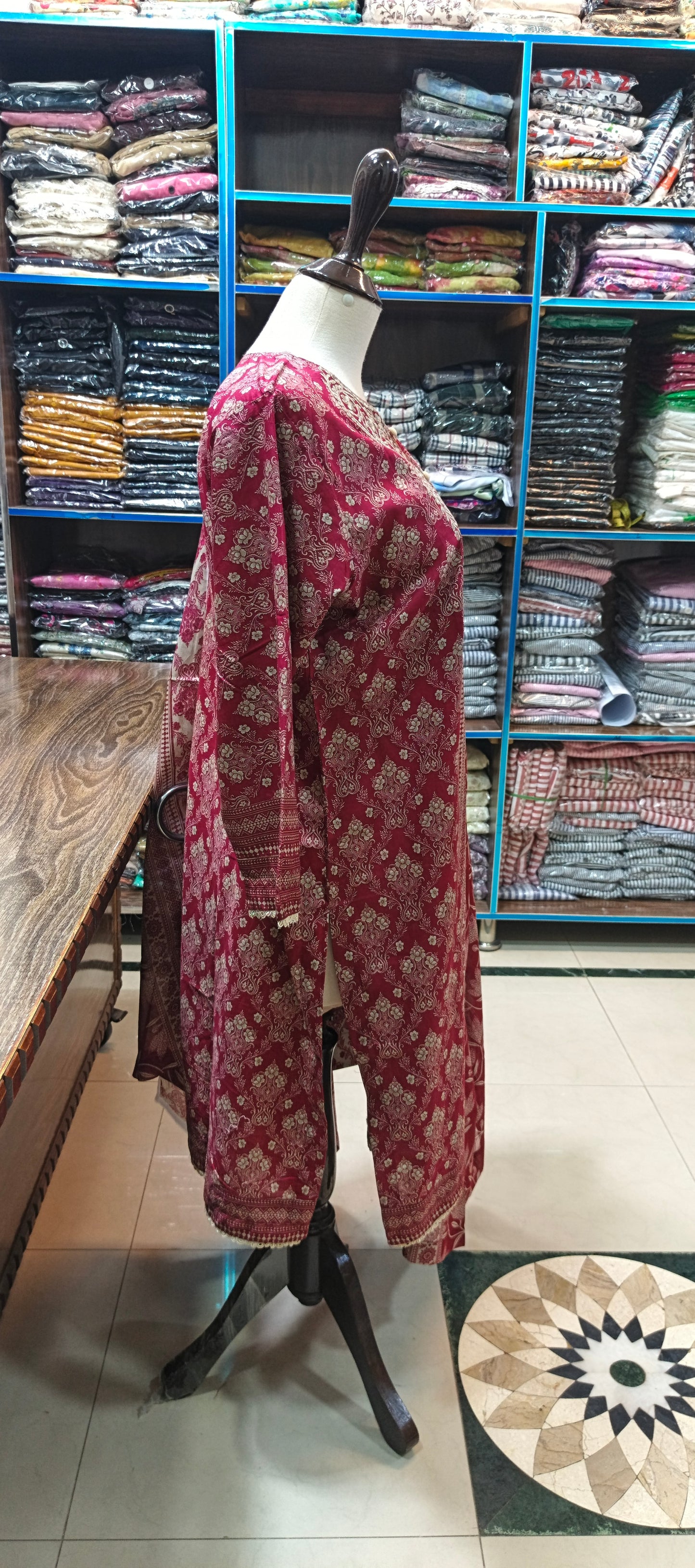 Hz embroidered premium lawn stiched shirt trouser 3 pc Rd