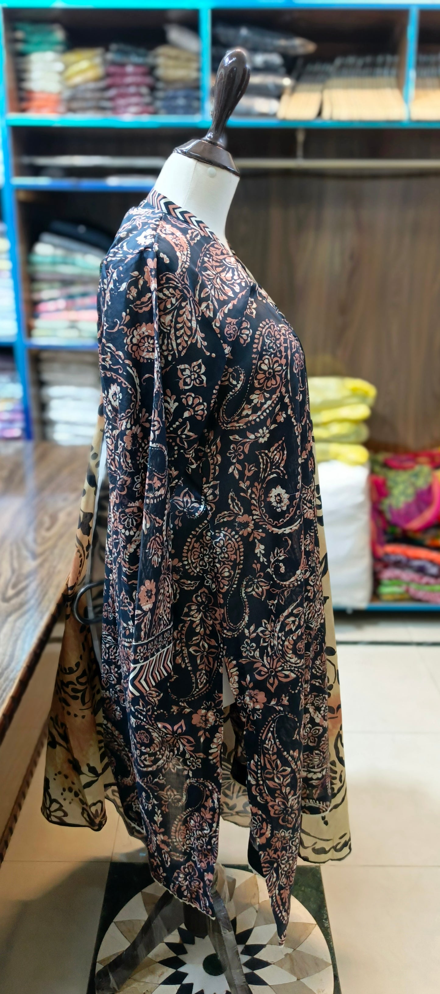 Safina premium lawn farshi shalwar 3 pc