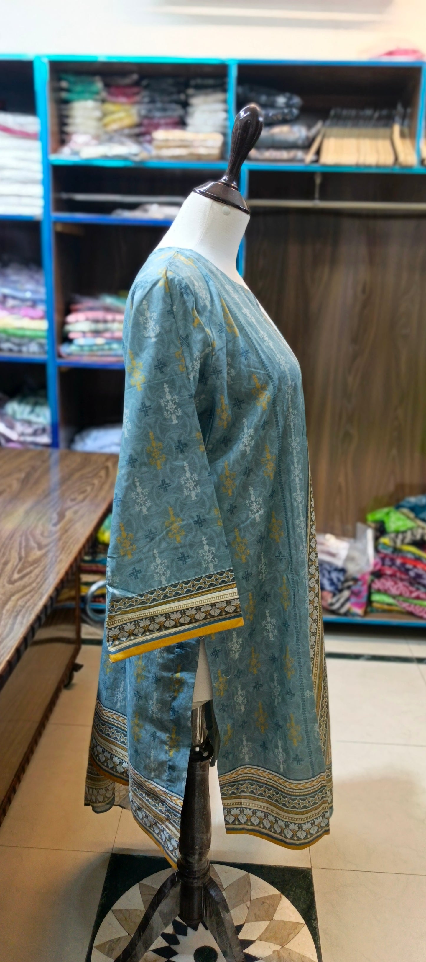 Safina premium lawn farshi shalwar 3 pc