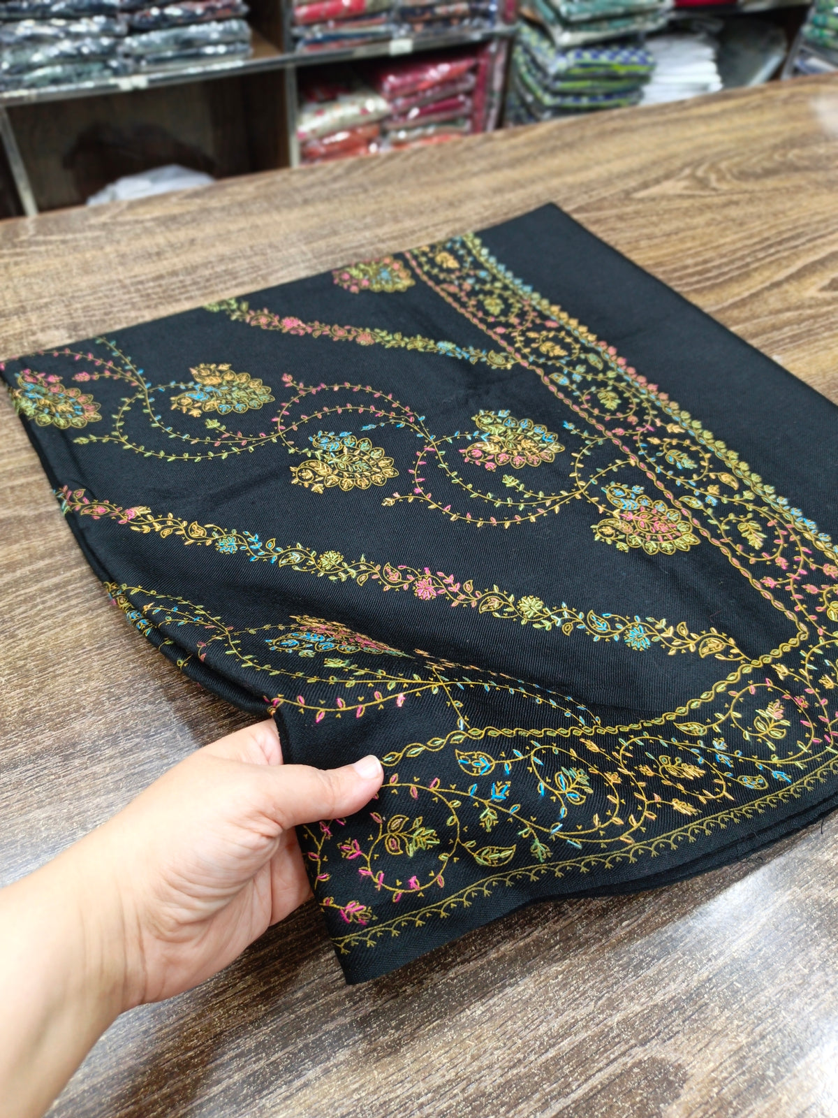 Pashmina woolen embroidered shawl blkemb
