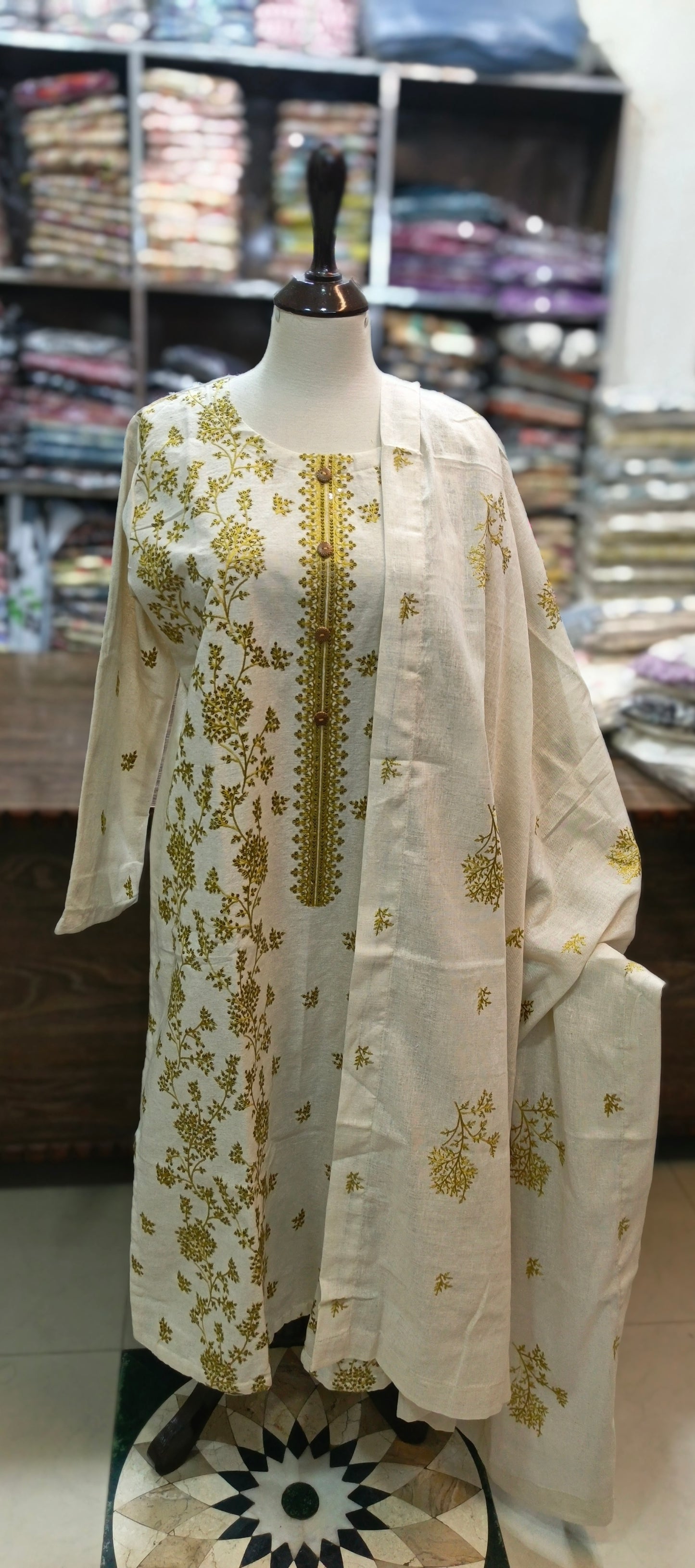 Karandi khaddar embroidered stiched 3 pc