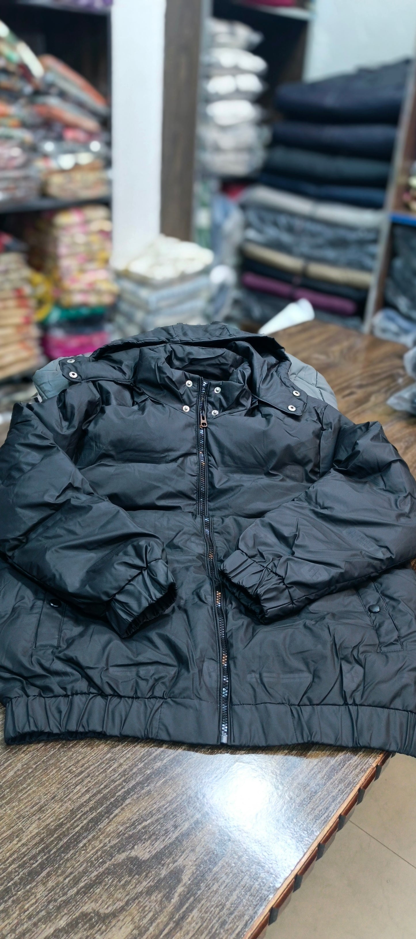 Puffer hooded jacket