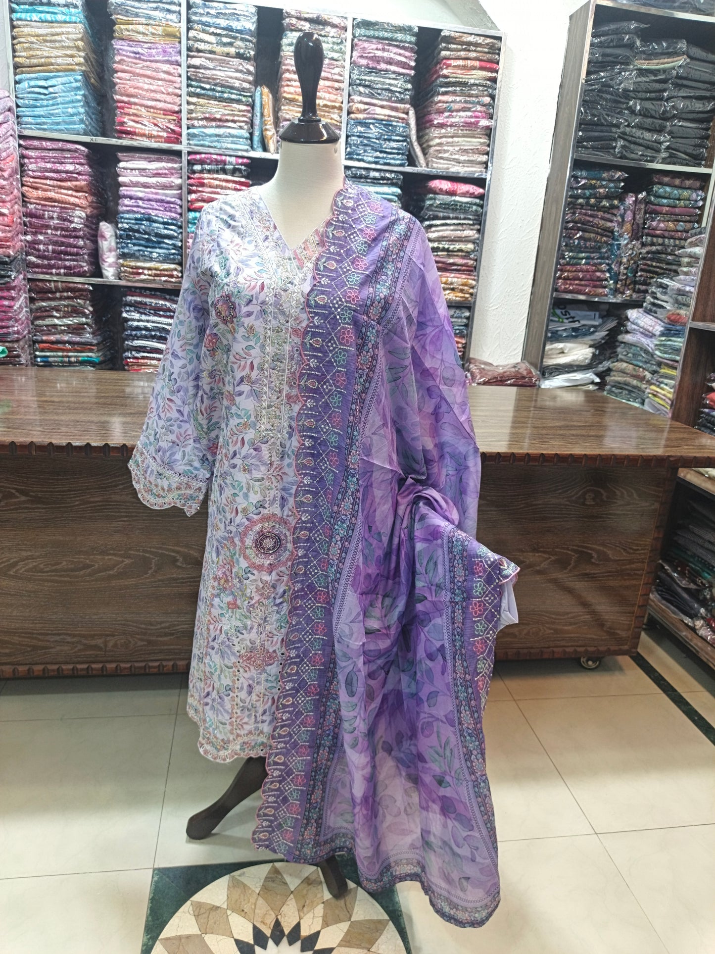 Binsaeed luxury embroidered lawn 3 pc lilac