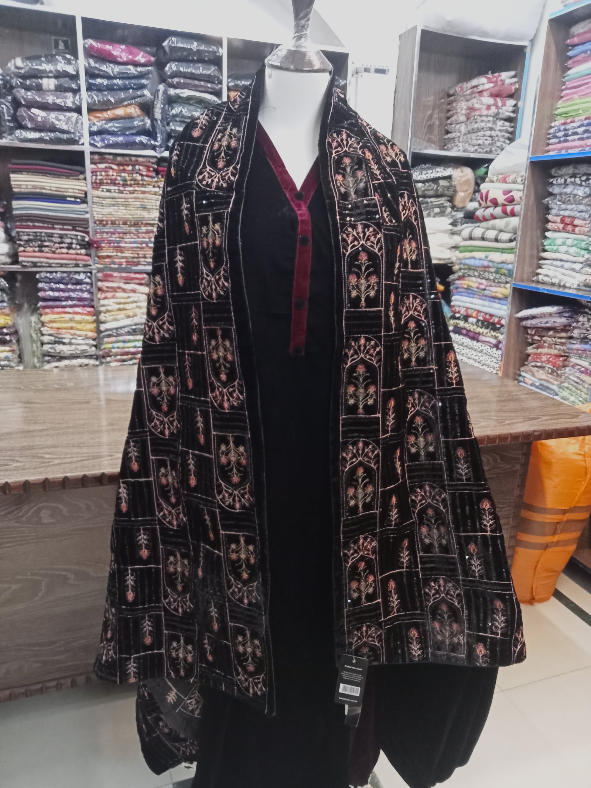 Breeze velvet embroidered shawls - AMBREEN CLOTHING