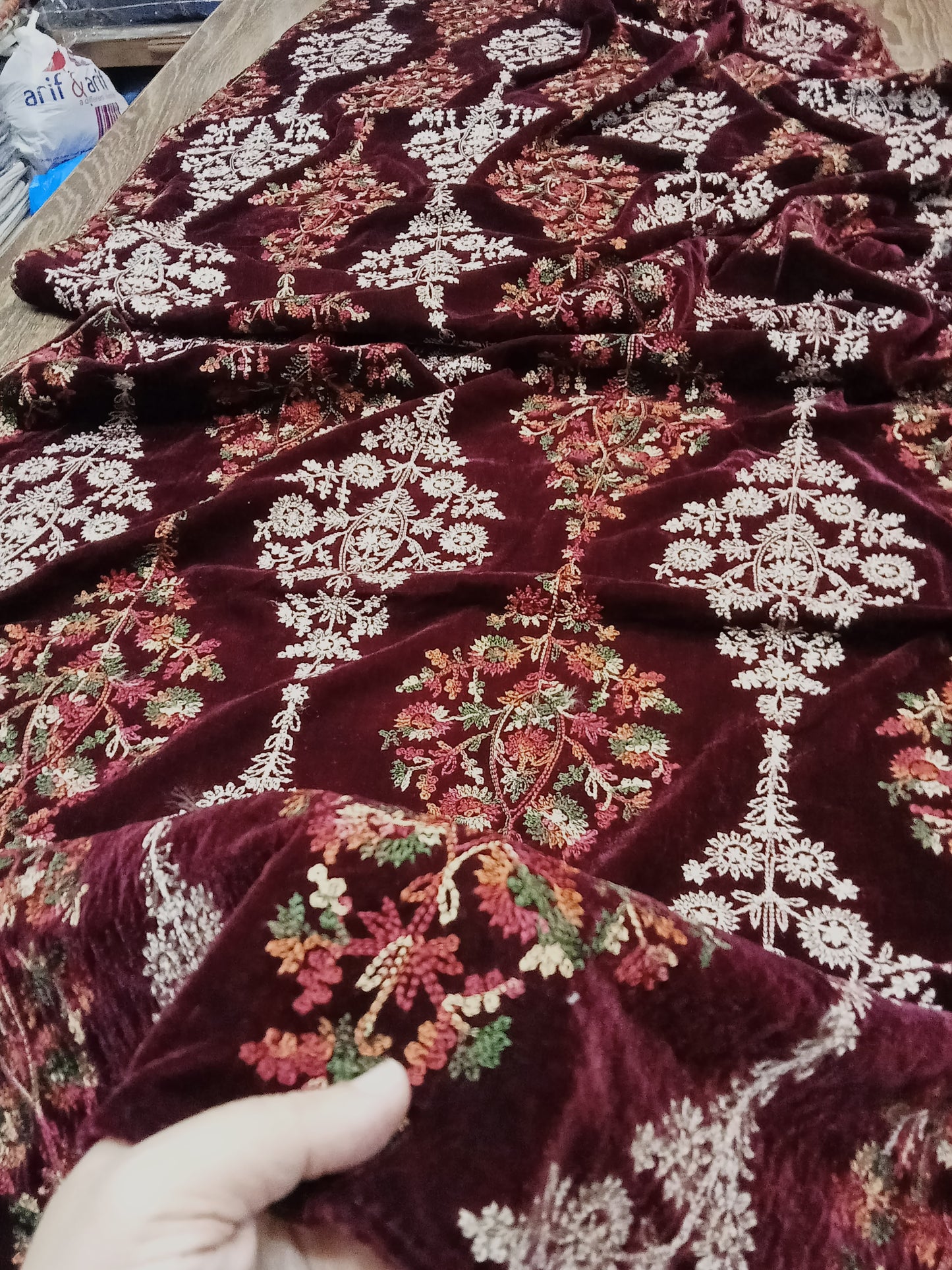 Velvet shawl