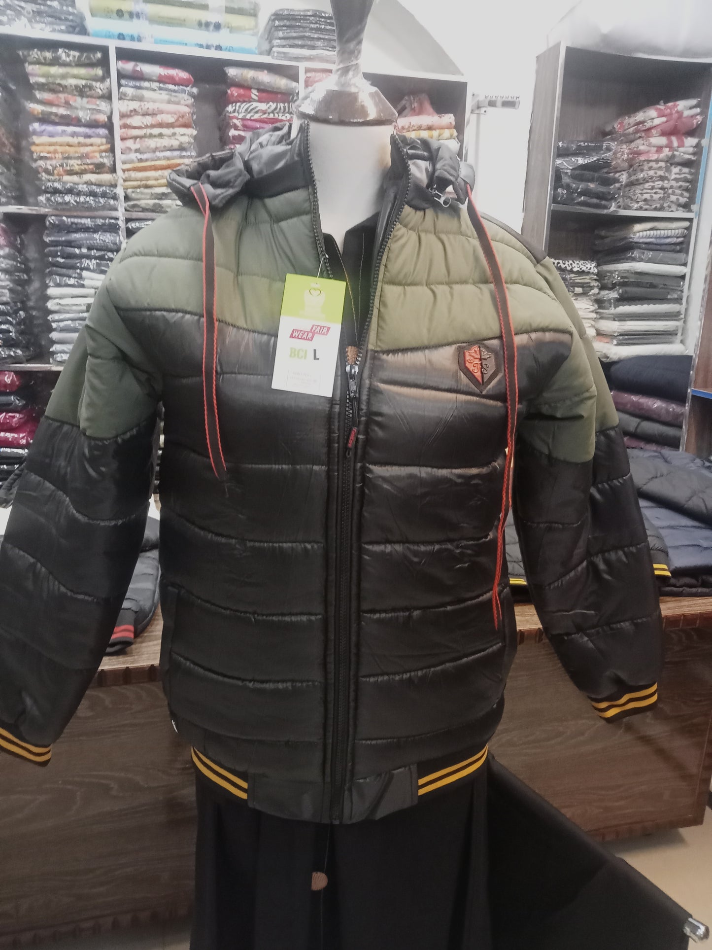 puffer jacket hoodie full sleeves