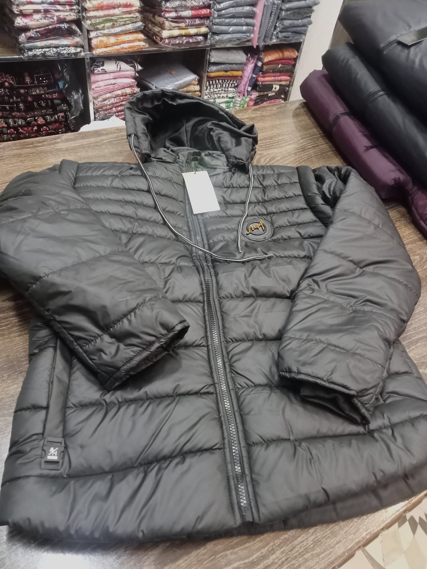 puffer jacket hoodie full sleeves