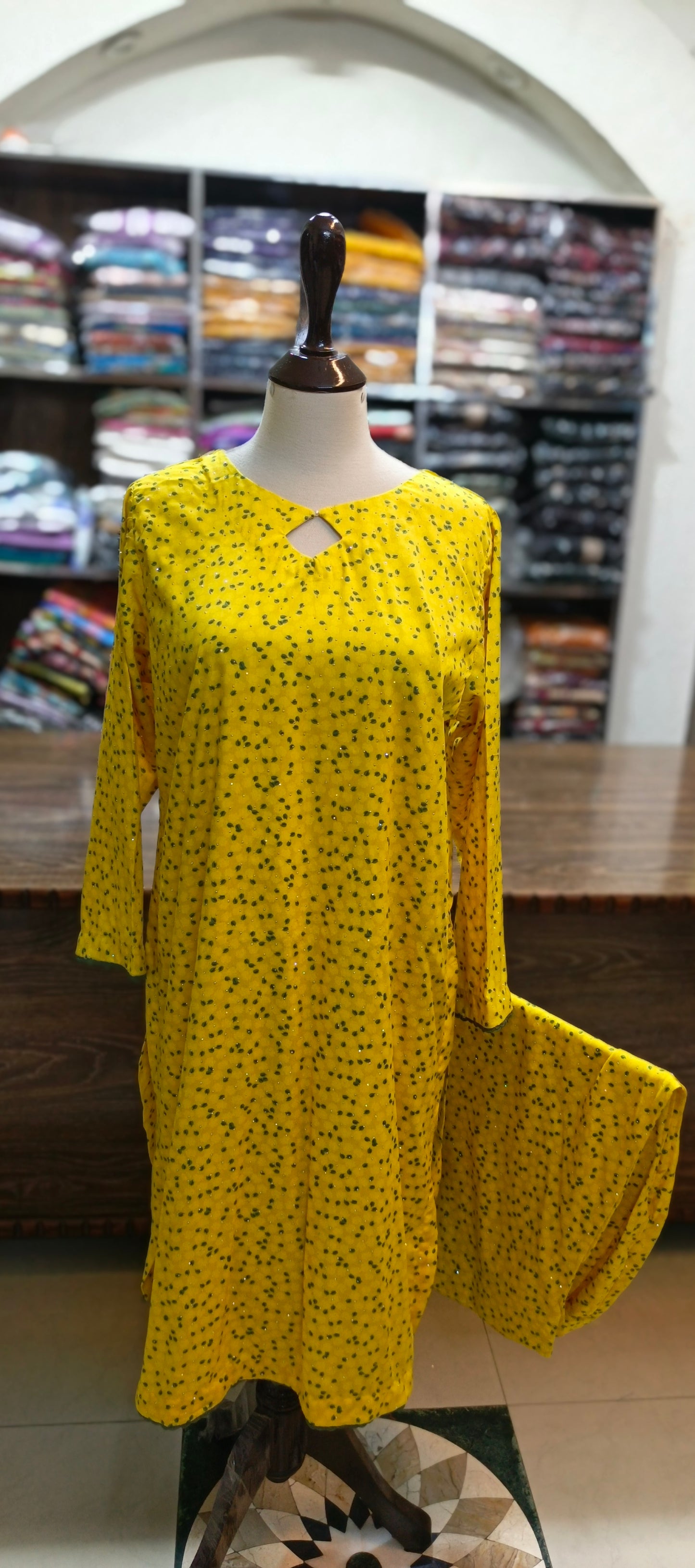 Mukesh linen shalwar kameez