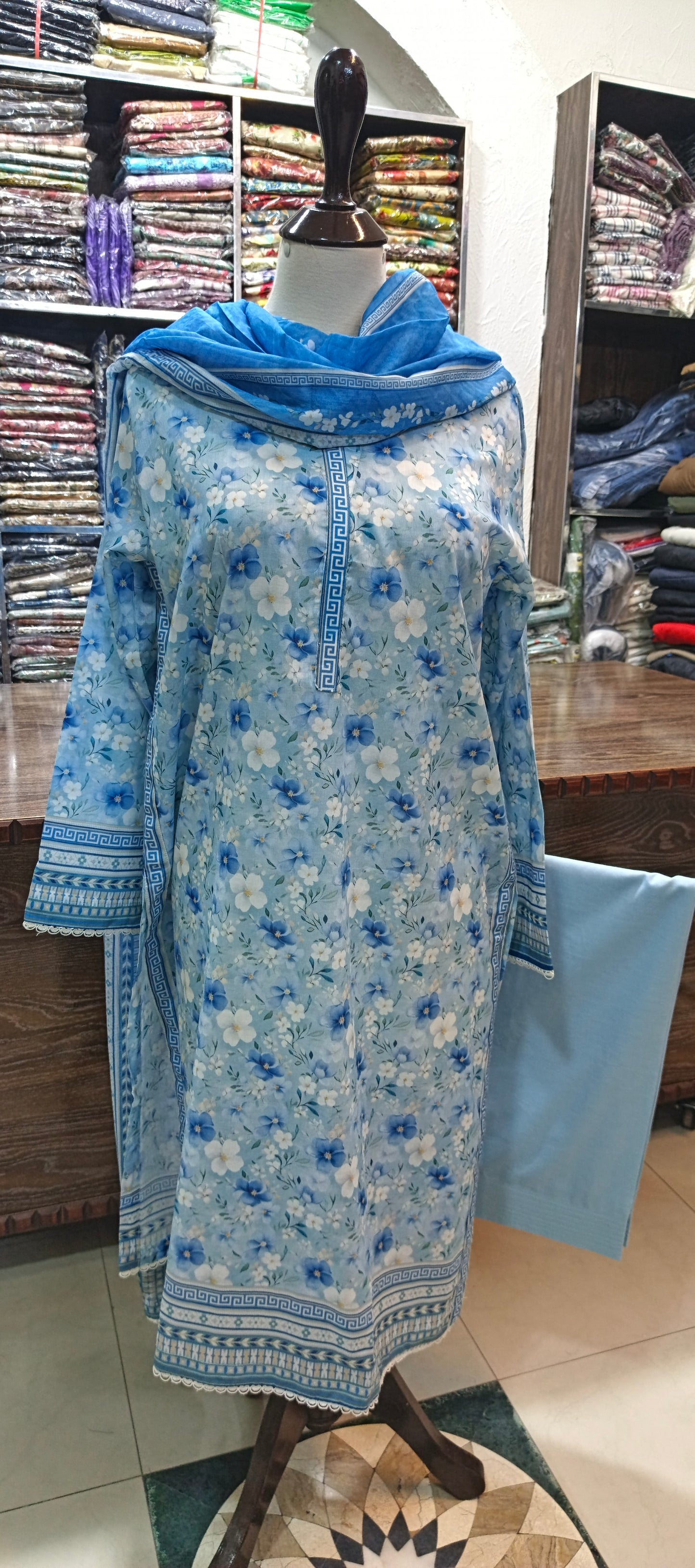 Bin saeed lawn stiched shalwar kameez 3 pc bluwt