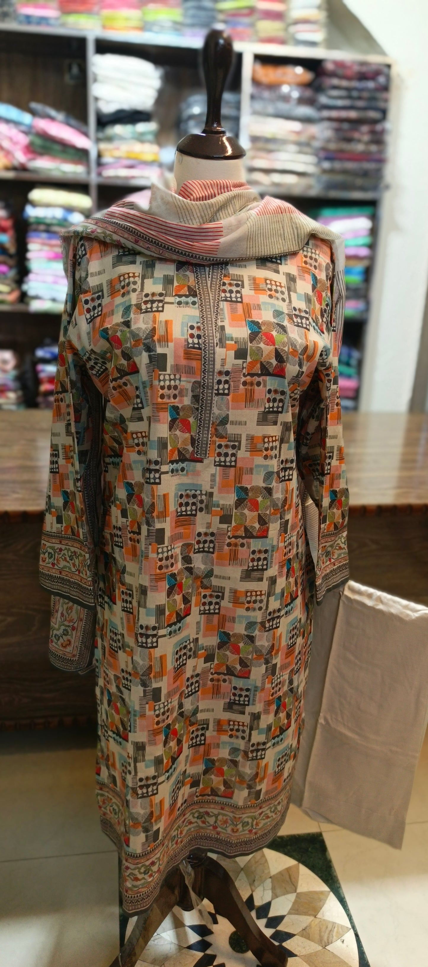 Co ord set 3 pc pure lawn