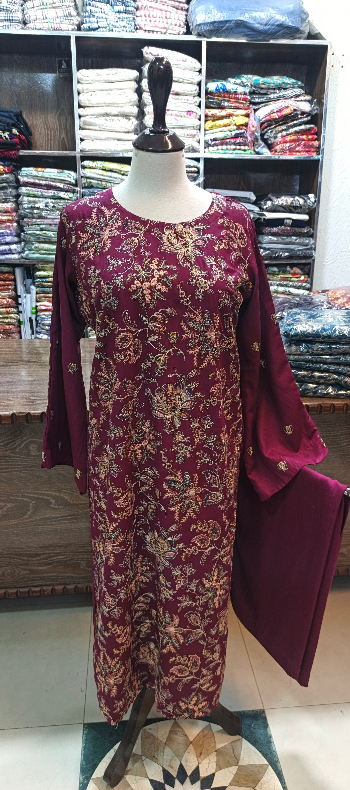 Karandi mid summer embroidered stiched 2 pc mrnjal