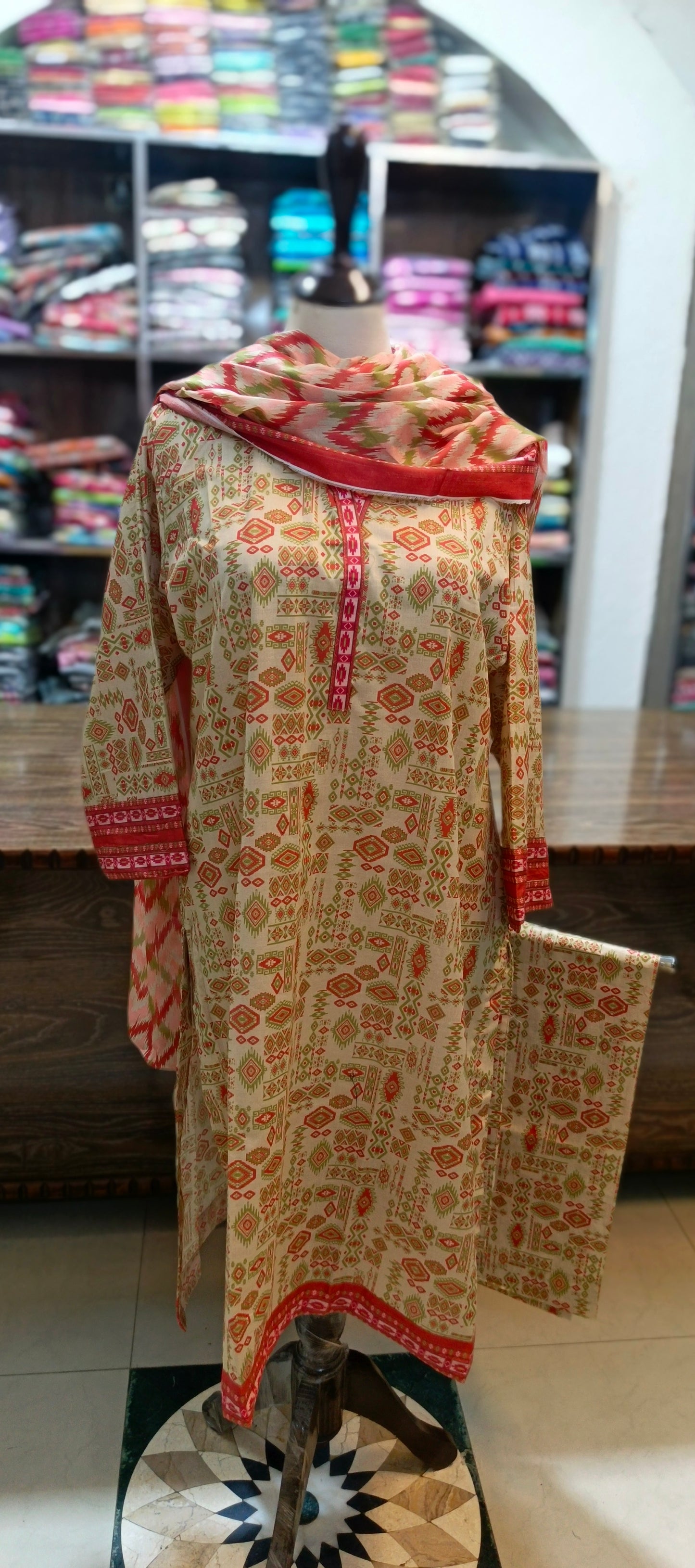 Bin saeed Co ord set three pc pure lawn