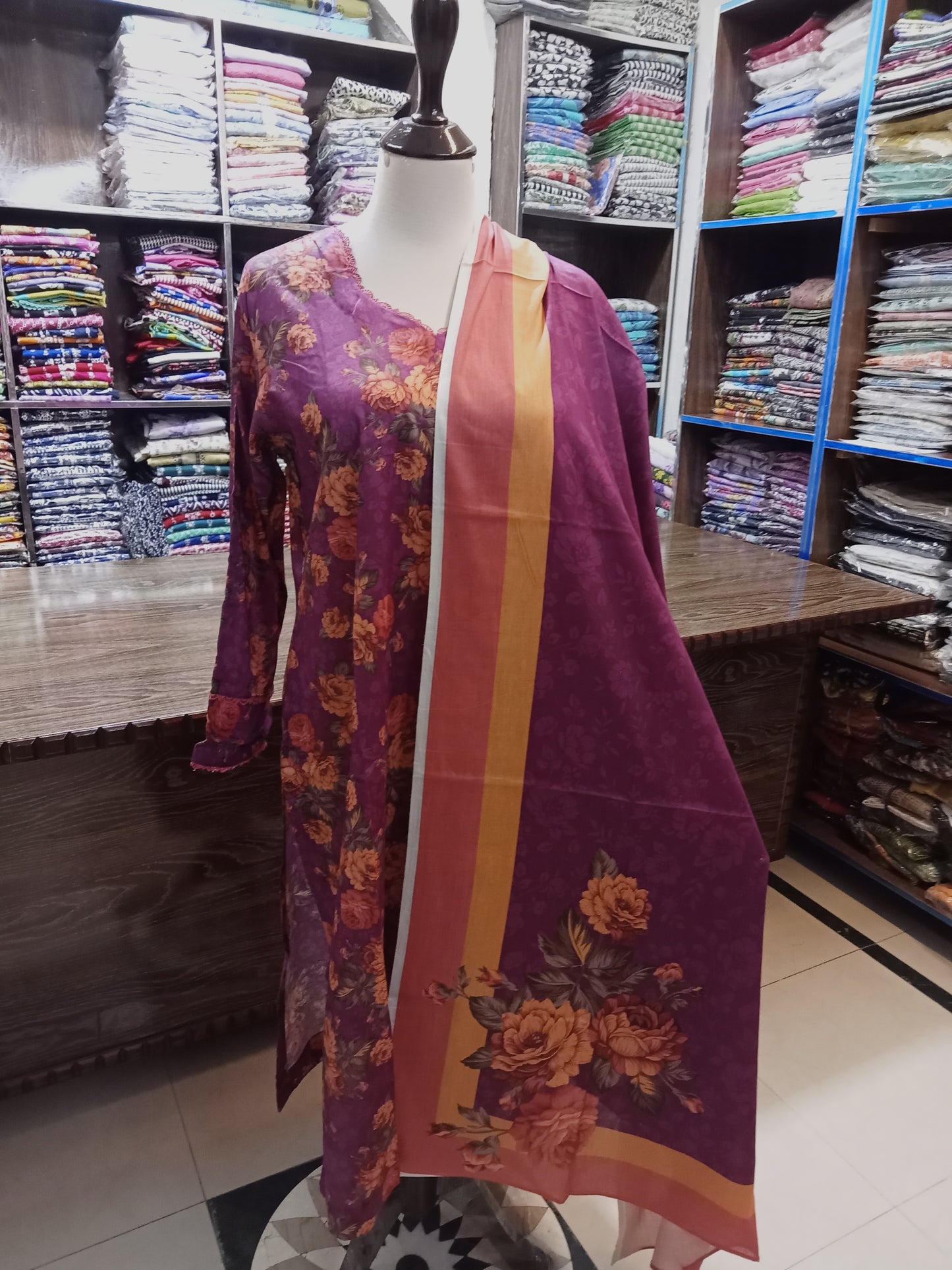 Baroque lawn stitched 3 PC