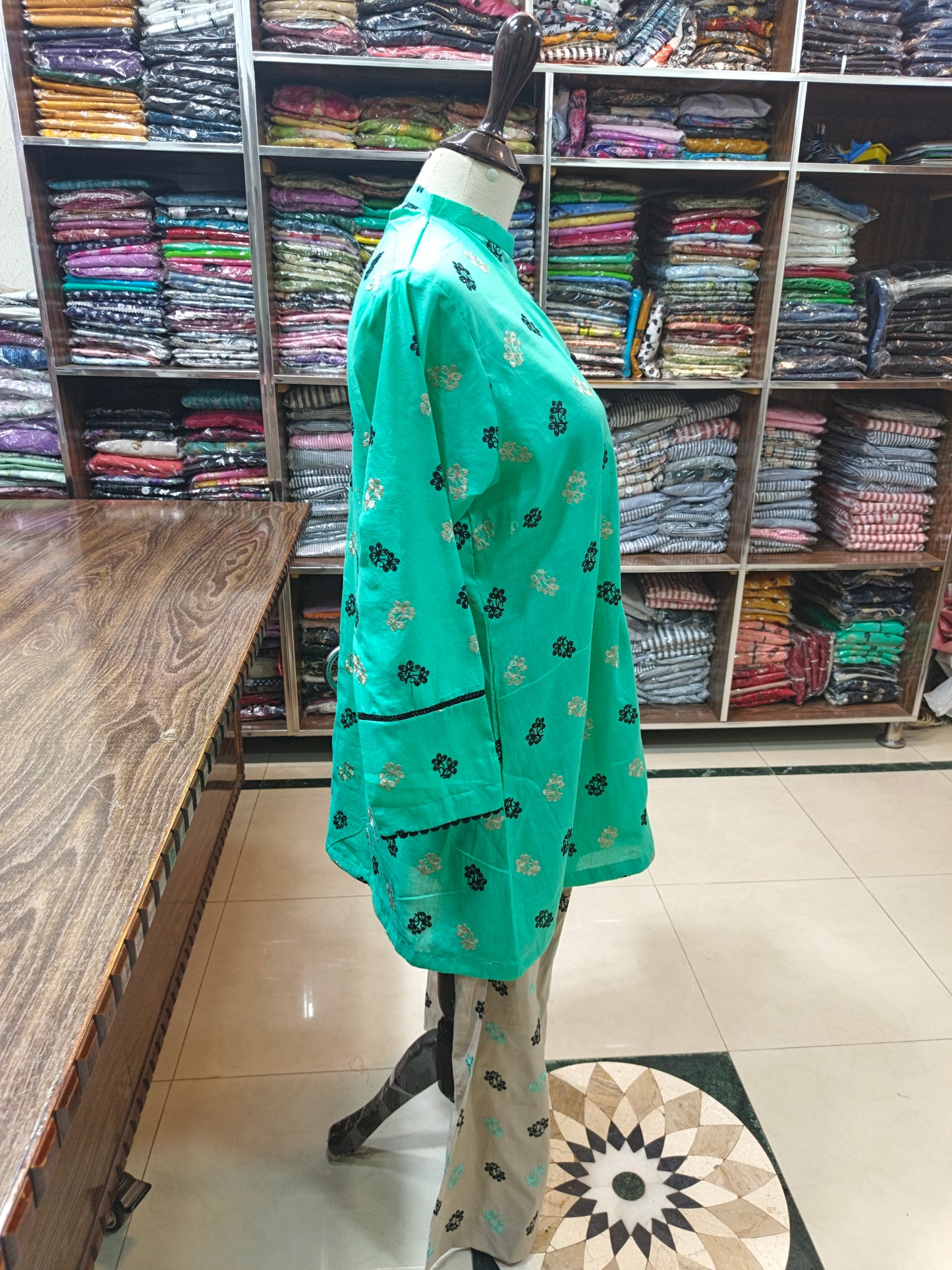 Breeze embroidered stiched lawn short shirt trouser 2 pc cgrn