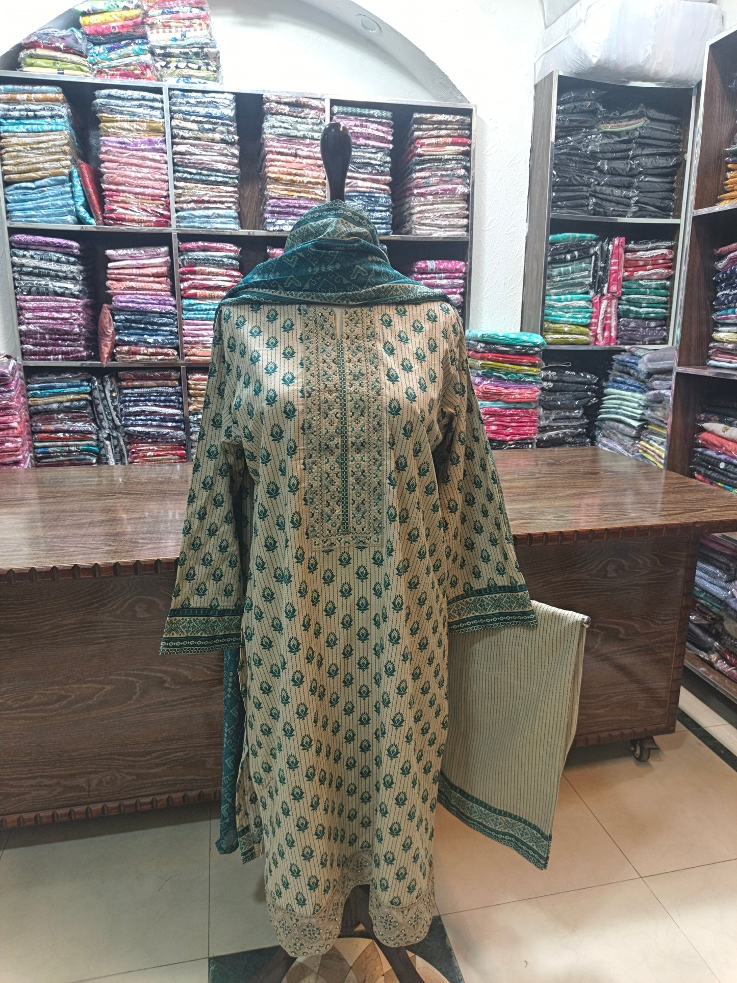 Binsaeed embroidered stiched shirt trouser 3pc cgrn