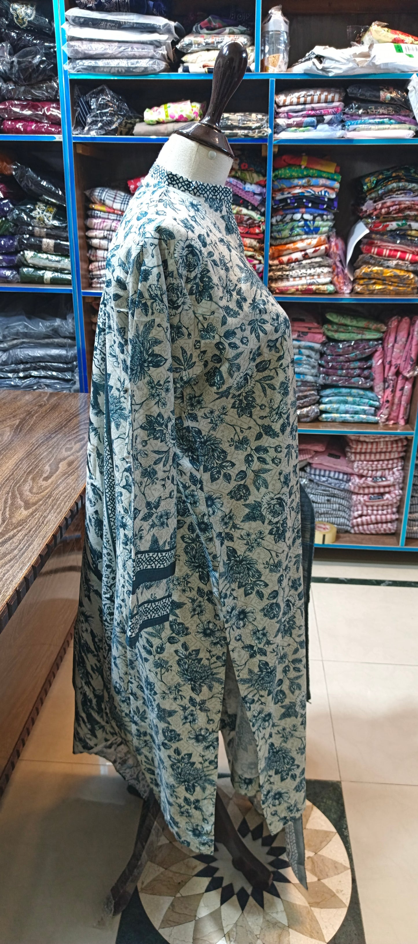 Bin saeed khaddar shirt trouser 3 pc