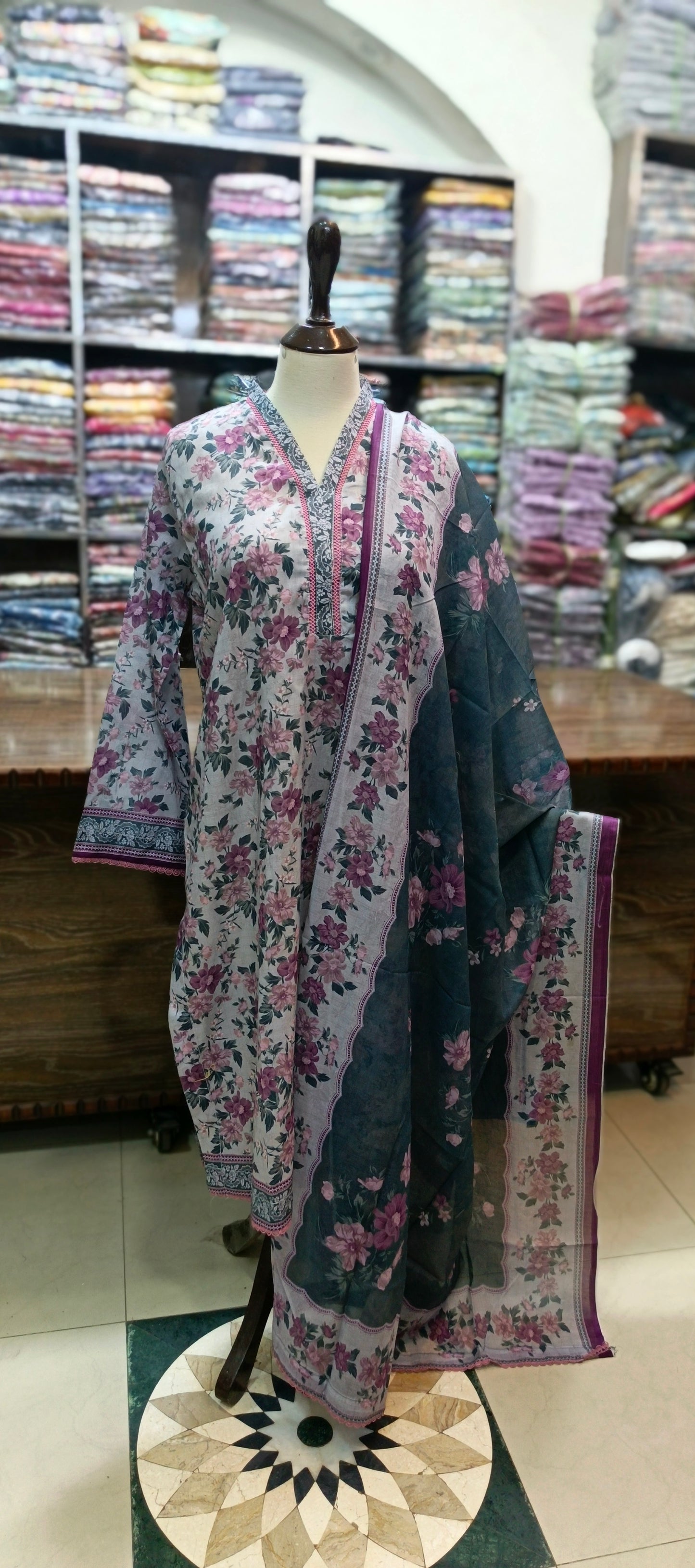 Bin saeed premium lawn stiched shalwar kameez 3 pc Gprp